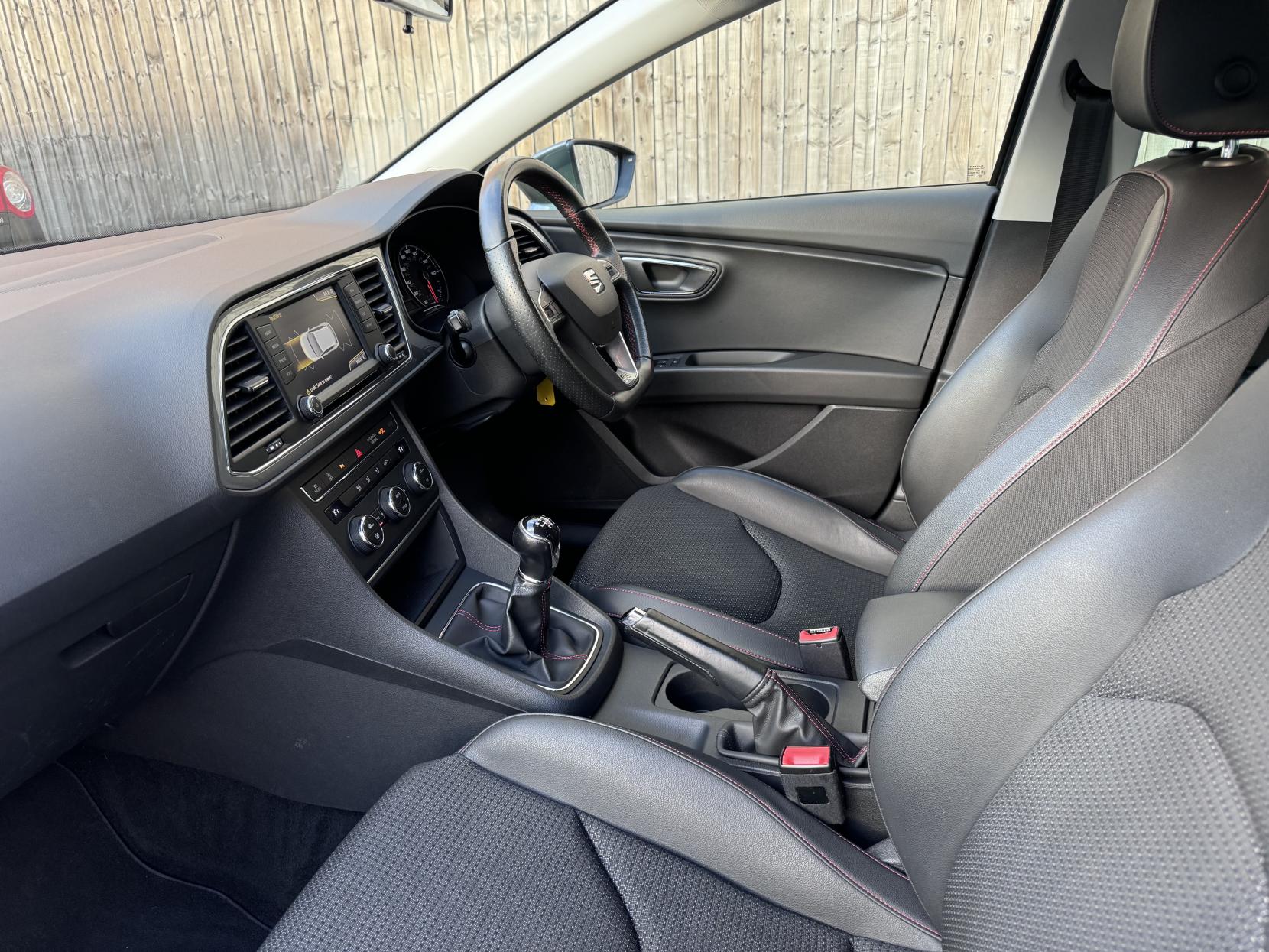 SEAT Leon 2.0 TDI FR Hatchback 5dr Diesel Manual Euro 6 (s/s) (150 ps)