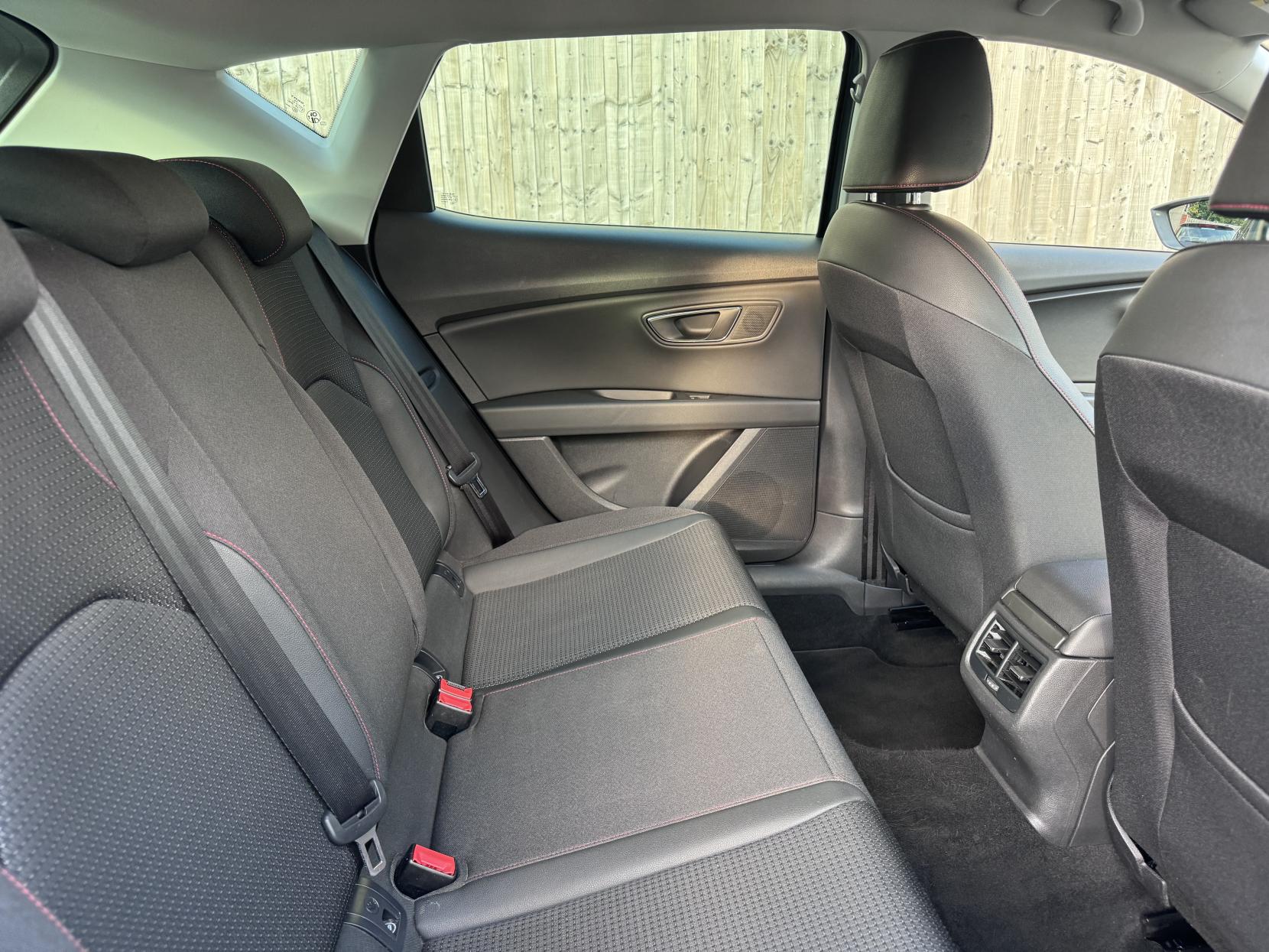 SEAT Leon 2.0 TDI FR Hatchback 5dr Diesel Manual Euro 6 (s/s) (150 ps)