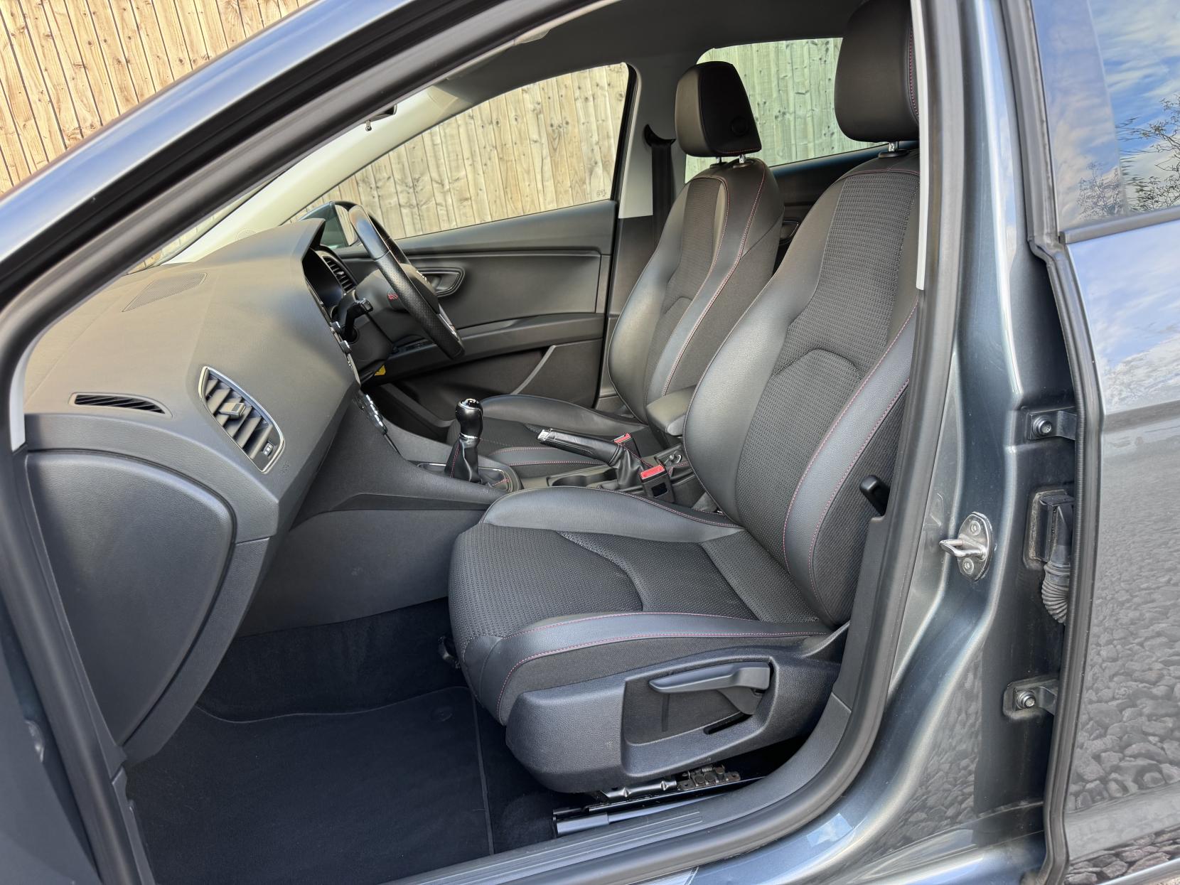 SEAT Leon 2.0 TDI FR Hatchback 5dr Diesel Manual Euro 6 (s/s) (150 ps)
