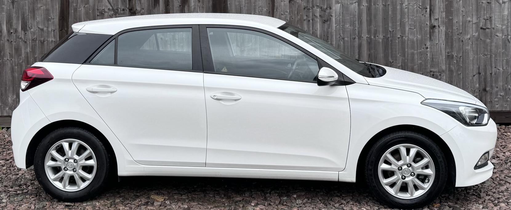 Hyundai i20 1.2 SE Hatchback 5dr Petrol Manual Euro 6 (84 ps)