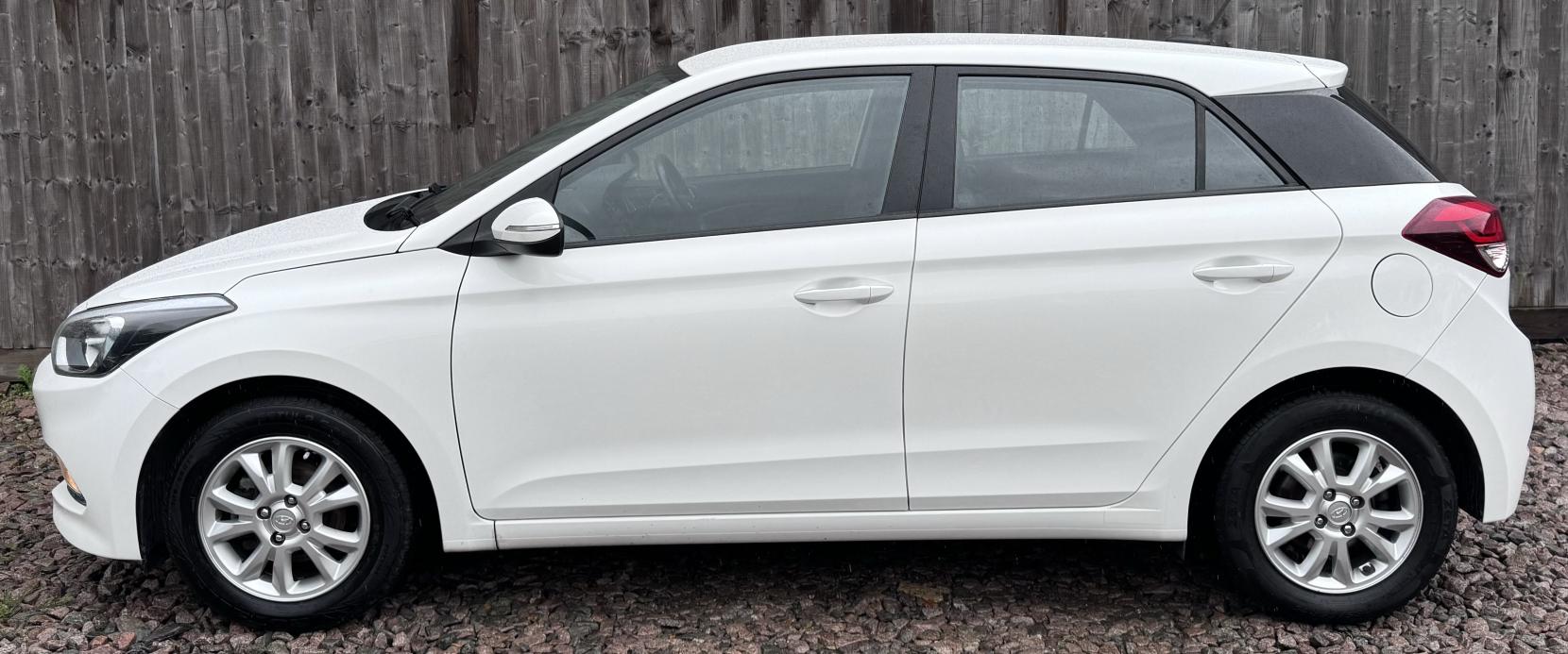 Hyundai i20 1.2 SE Hatchback 5dr Petrol Manual Euro 6 (84 ps)