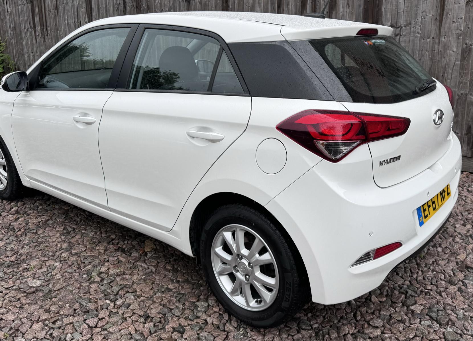 Hyundai i20 1.2 SE Hatchback 5dr Petrol Manual Euro 6 (84 ps)
