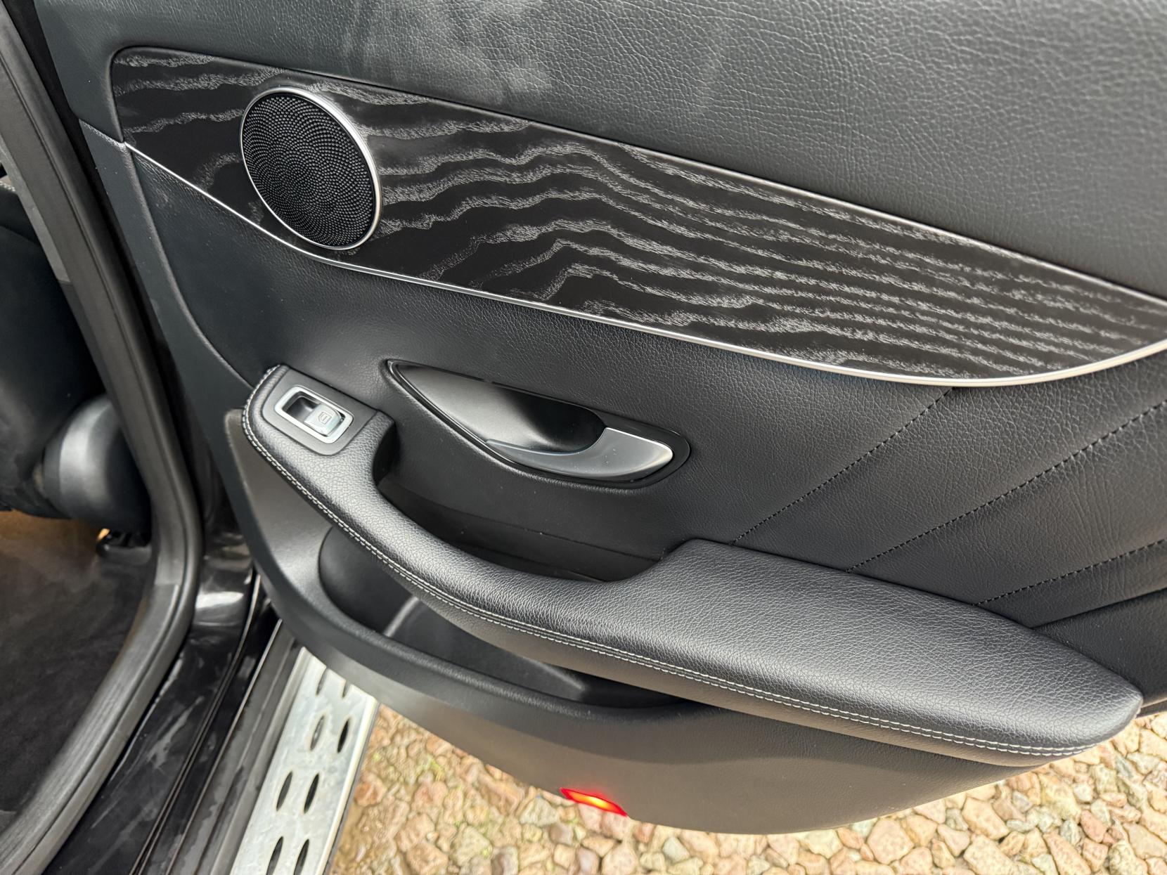 Mercedes-Benz GLC 2.0 GLC250 AMG Night Edition SUV 5dr Petrol G-Tronic+ 4MATIC Euro 6 (s/s) (211 ps)