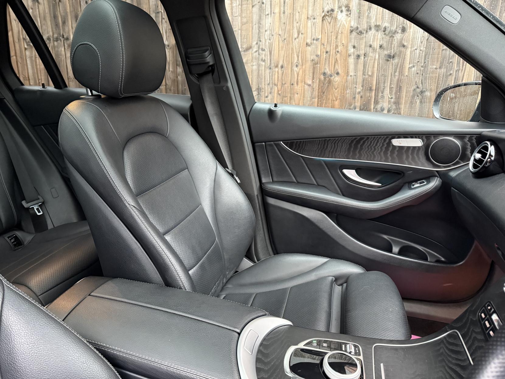 Mercedes-Benz GLC 2.0 GLC250 AMG Night Edition SUV 5dr Petrol G-Tronic+ 4MATIC Euro 6 (s/s) (211 ps)