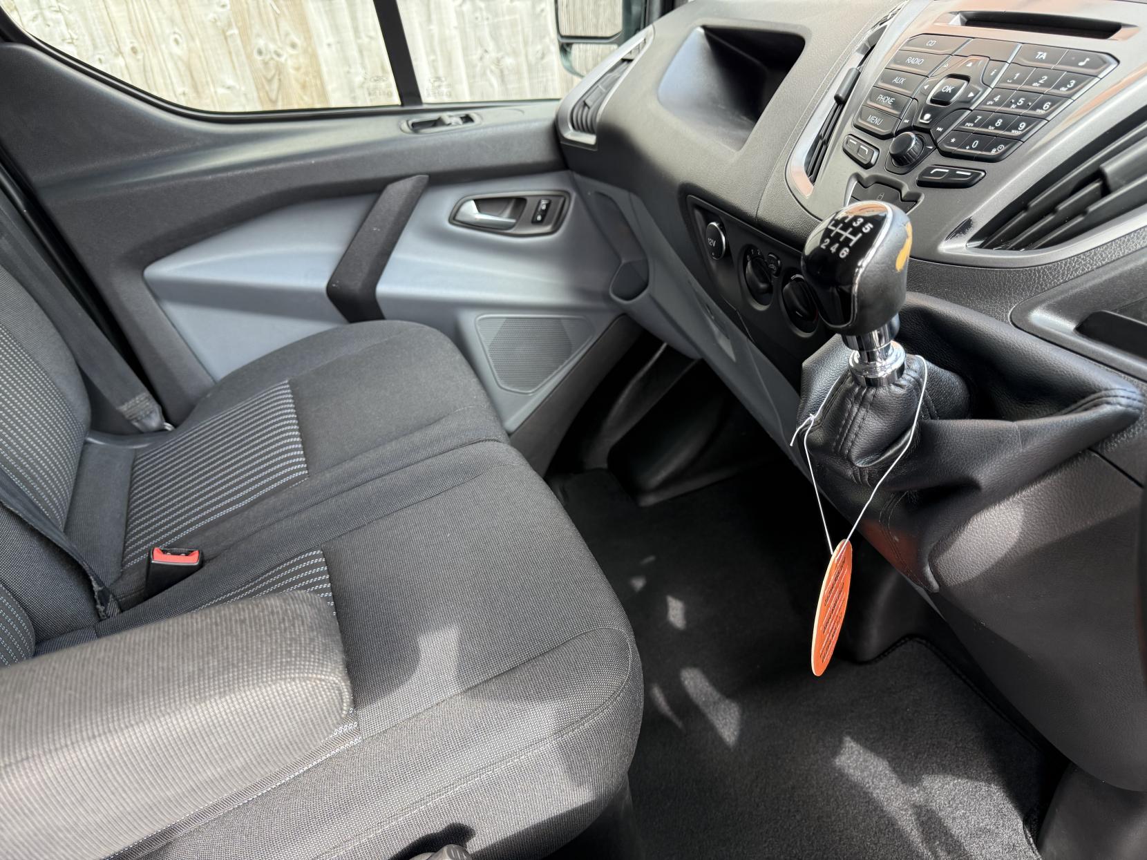 Ford Transit Custom 2.2 TDCi 270 Trend Panel Van 5dr Diesel Manual L1 H1 (186 g/km, 123 bhp)