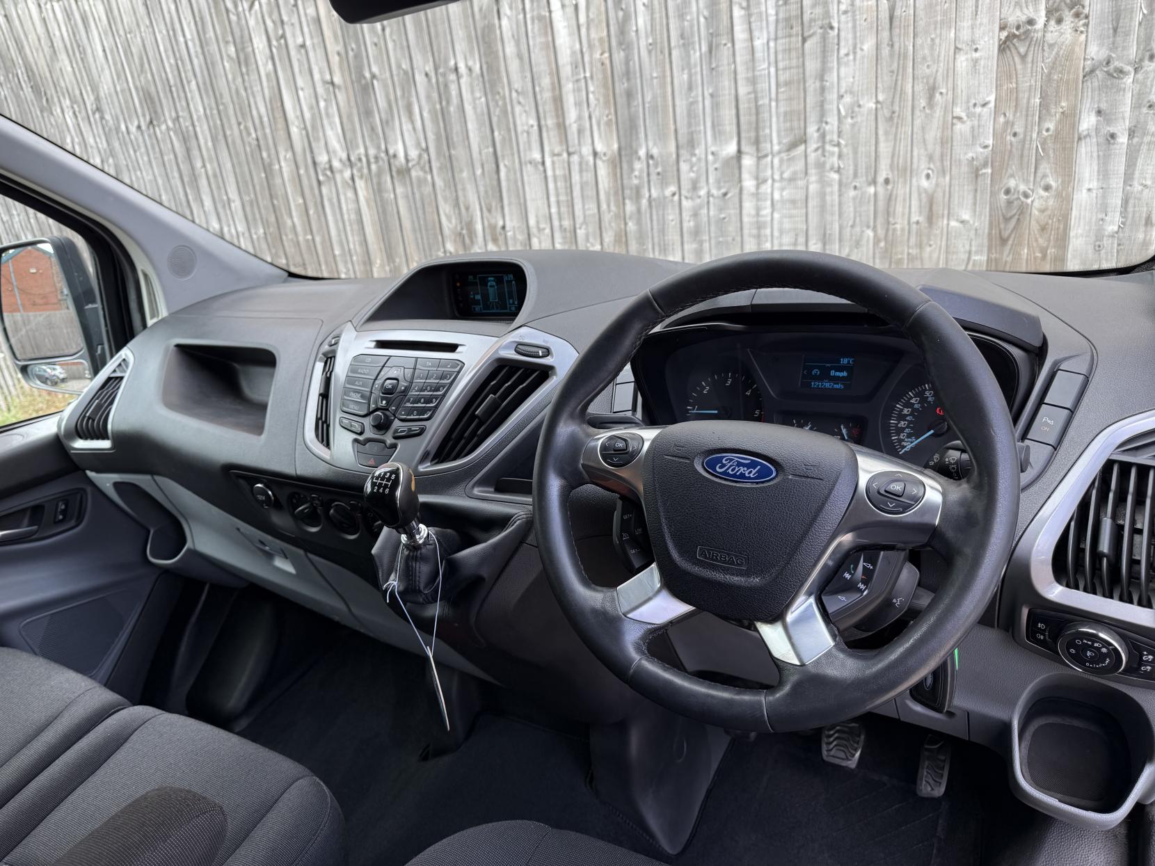 Ford Transit Custom 2.2 TDCi 270 Trend Panel Van 5dr Diesel Manual L1 H1 (186 g/km, 123 bhp)