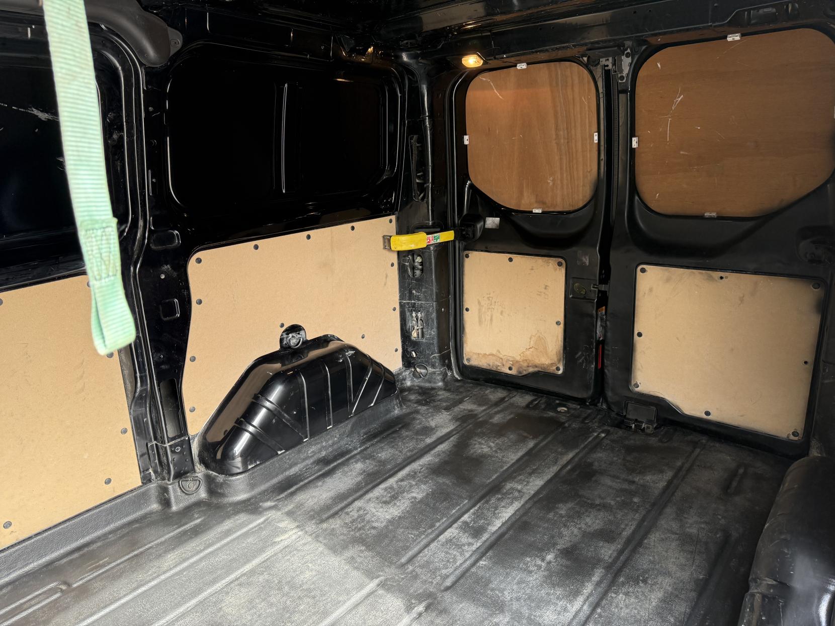 Ford Transit Custom 2.2 TDCi 270 Trend Panel Van 5dr Diesel Manual L1 H1 (186 g/km, 123 bhp)