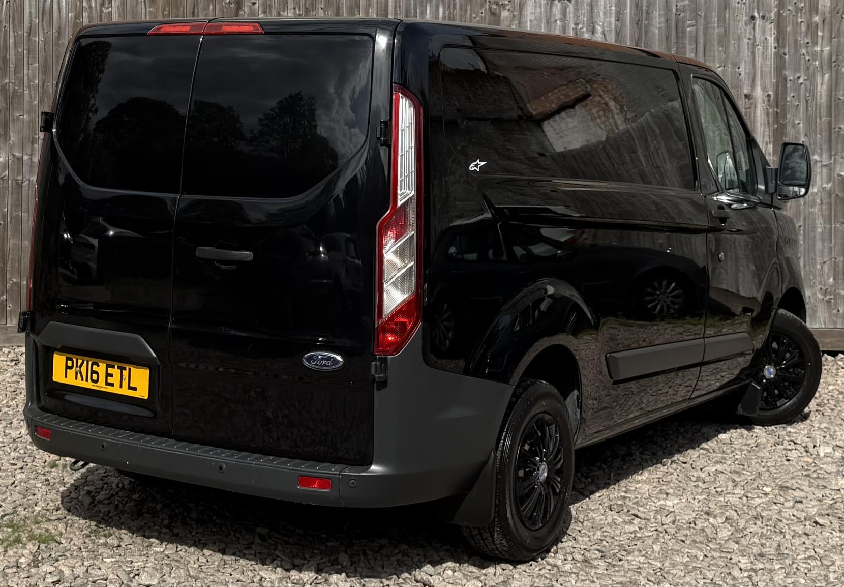 Ford Transit Custom 2.2 TDCi 270 Trend Panel Van 5dr Diesel Manual L1 H1 (186 g/km, 123 bhp)