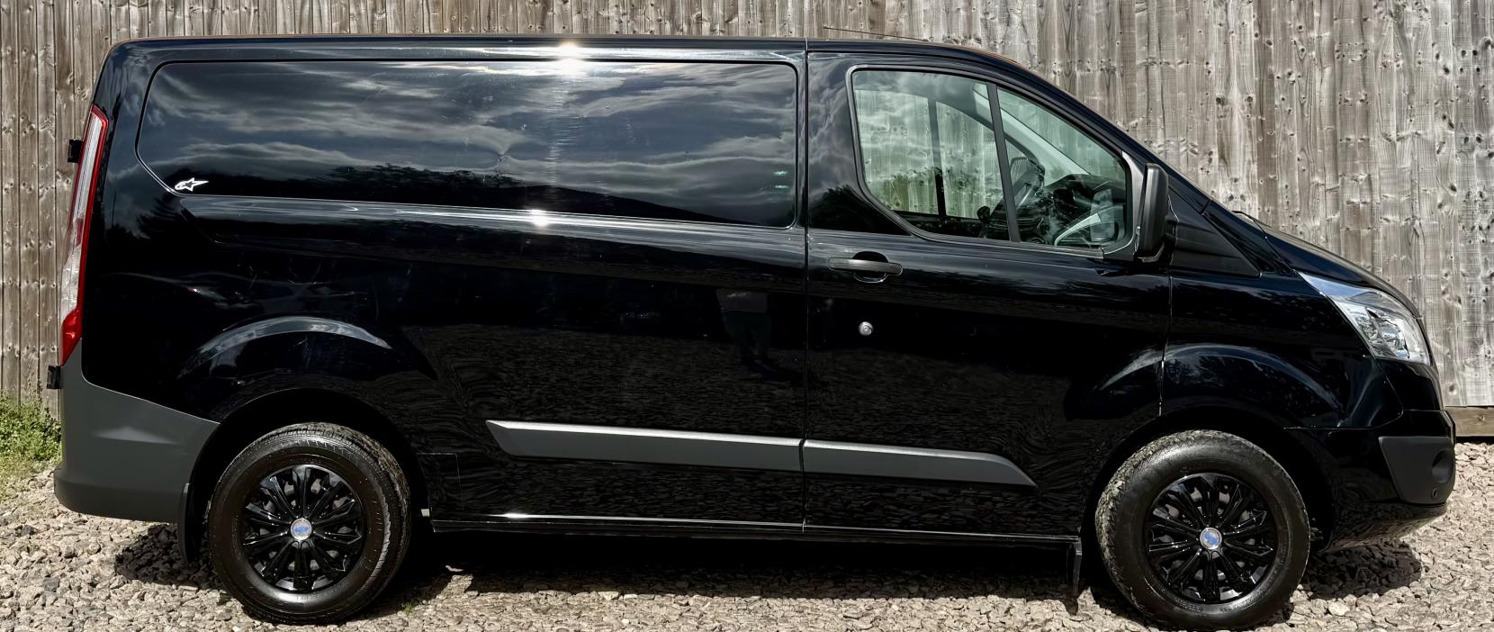Ford Transit Custom 2.2 TDCi 270 Trend Panel Van 5dr Diesel Manual L1 H1 (186 g/km, 123 bhp)