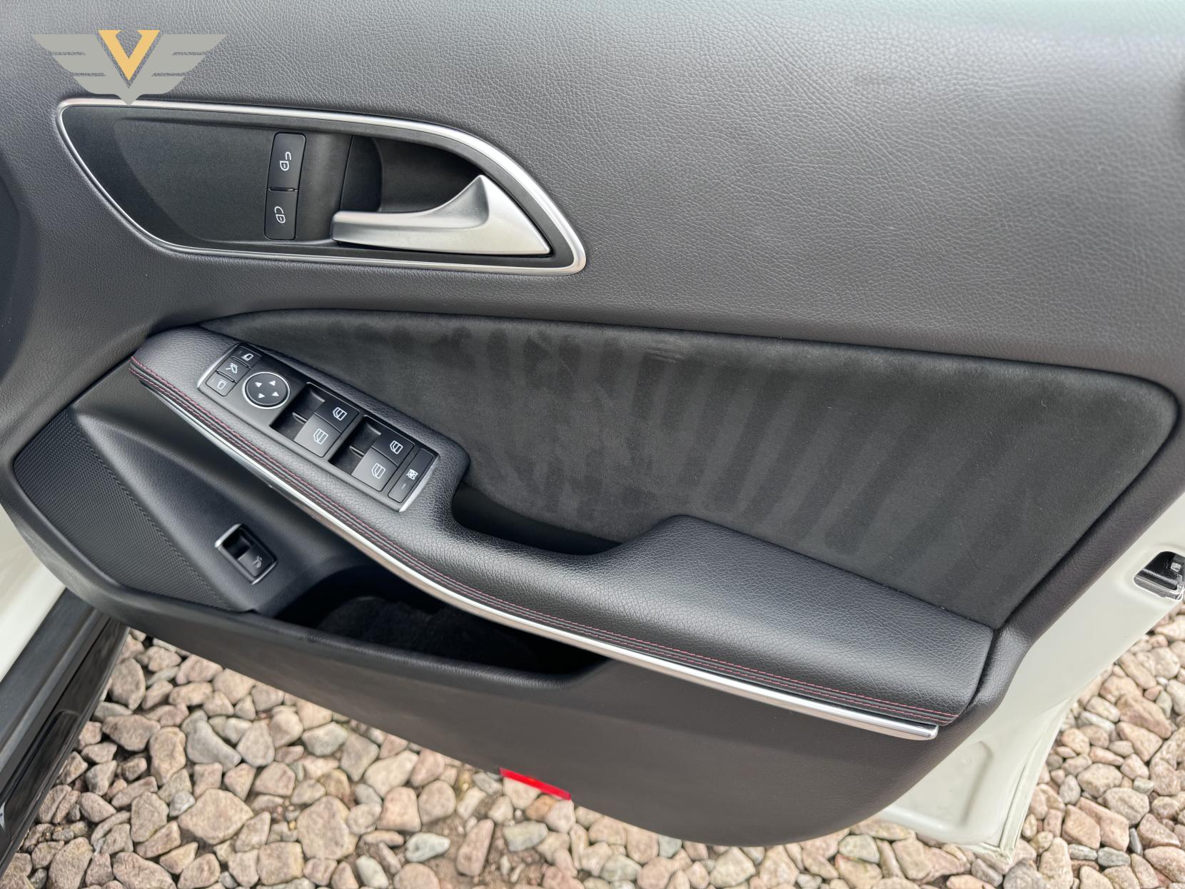 Mercedes-Benz GLA Class 2.1 GLA220 CDI AMG Line SUV 5dr Diesel 7G-DCT 4MATIC Euro 6 (s/s) (170 ps)