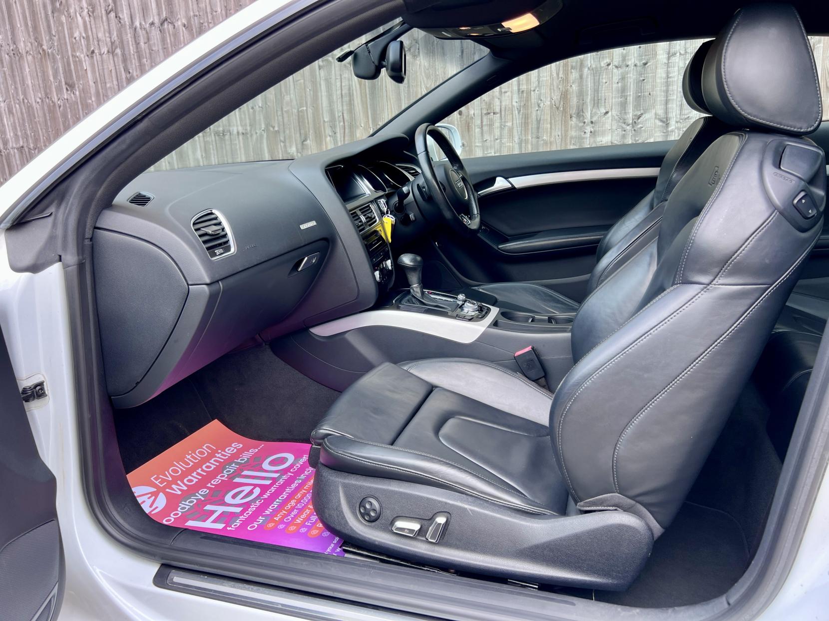 Audi A5 3.0 TDI V6 S line Coupe 2dr Diesel S Tronic quattro Euro 5 (s/s) (245 ps)