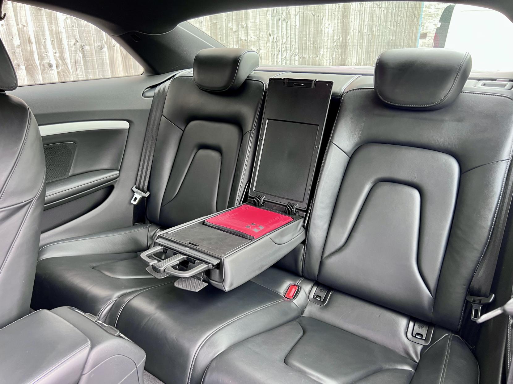 Audi A5 3.0 TDI V6 S line Coupe 2dr Diesel S Tronic quattro Euro 5 (s/s) (245 ps)