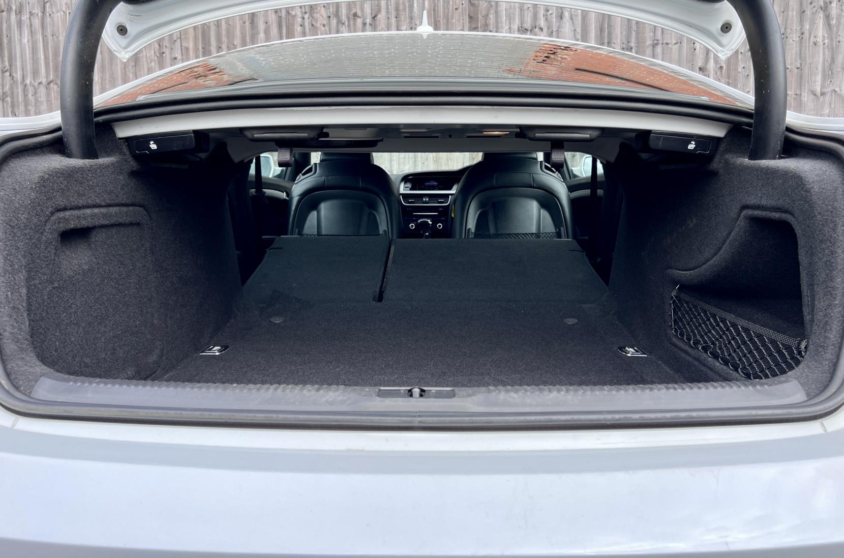 Audi A5 3.0 TDI V6 S line Coupe 2dr Diesel S Tronic quattro Euro 5 (s/s) (245 ps)