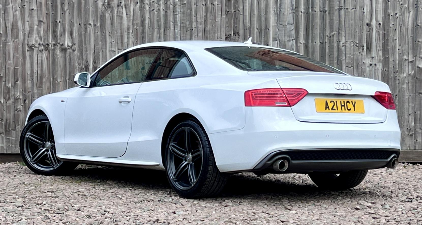 Audi A5 3.0 TDI V6 S line Coupe 2dr Diesel S Tronic quattro Euro 5 (s/s) (245 ps)