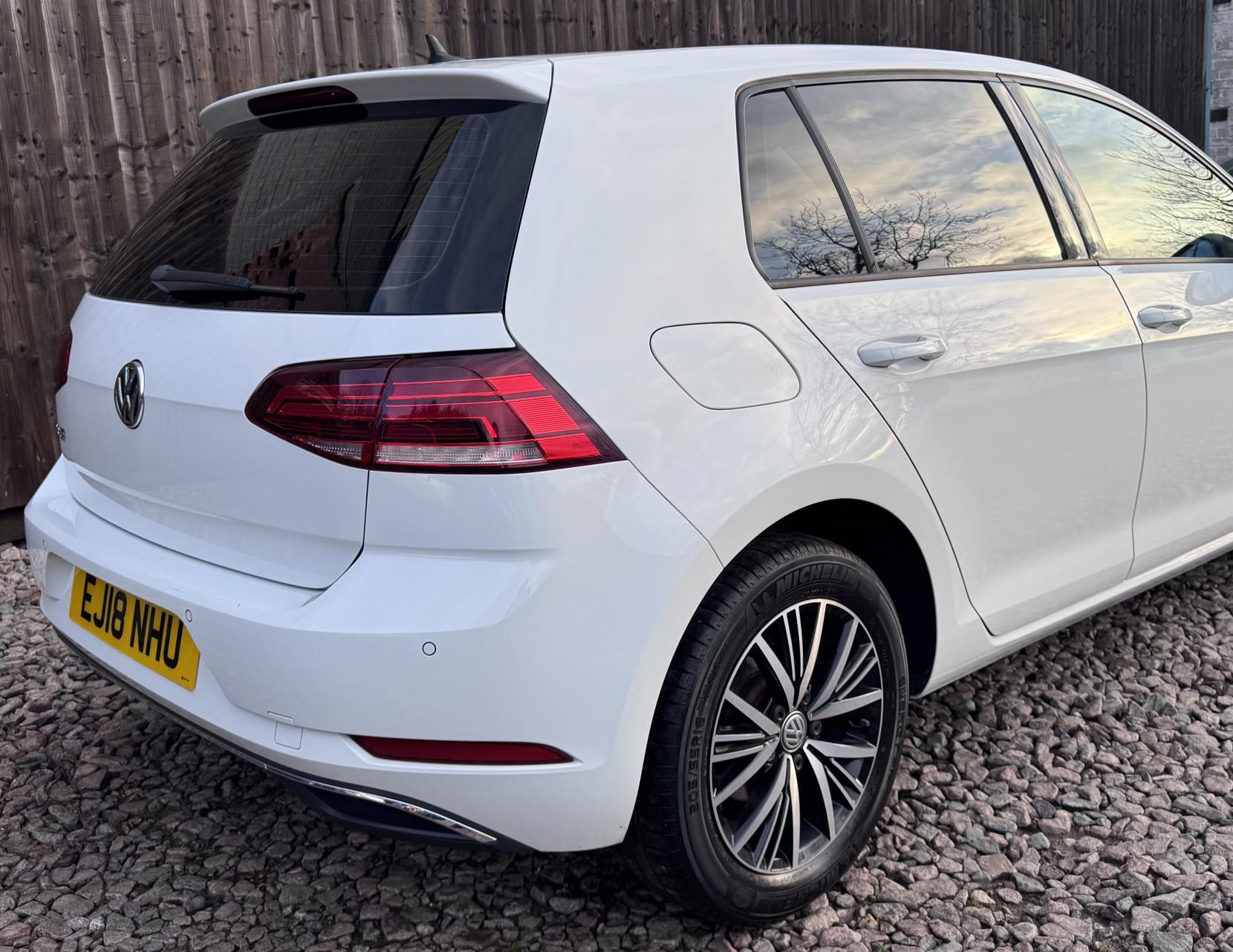 Volkswagen Golf 1.0 TSI SE Hatchback 5dr Petrol Manual Euro 6 (s/s) (110 bhp)