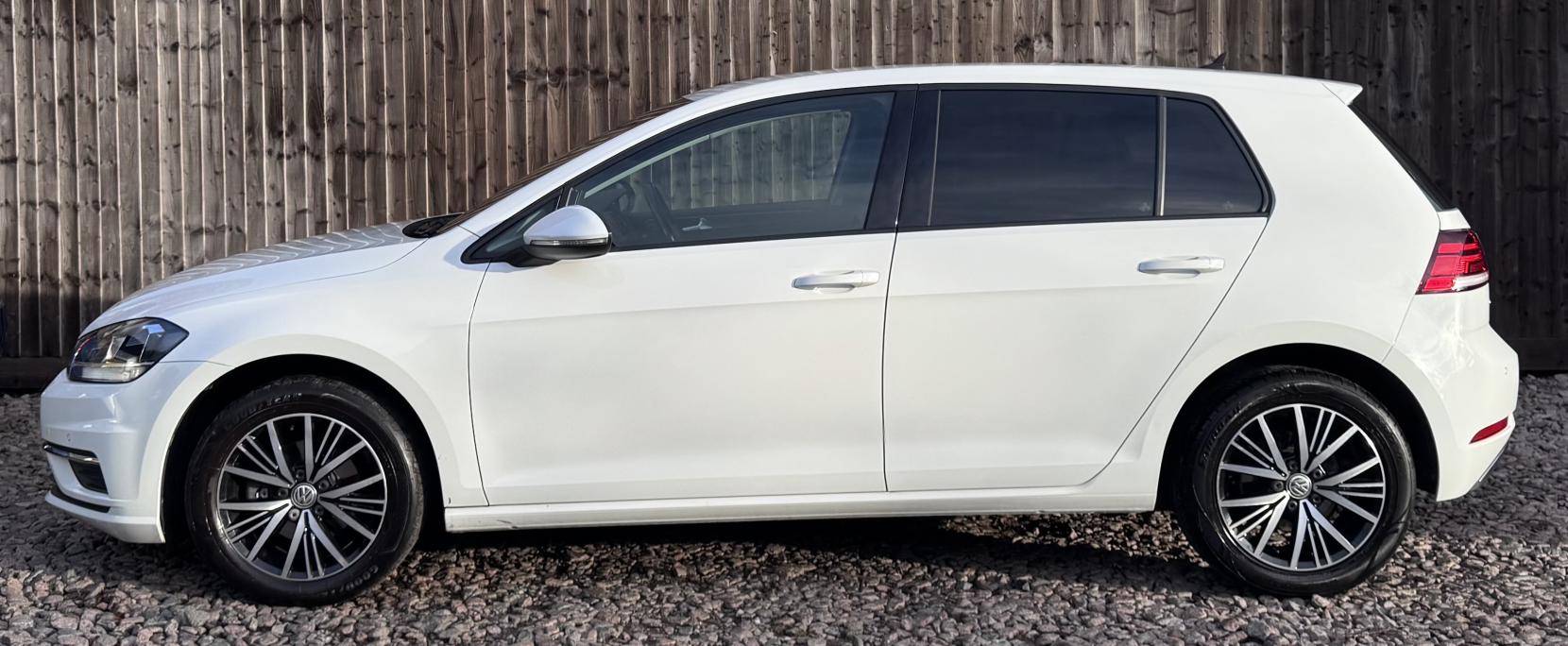 Volkswagen Golf 1.0 TSI SE Hatchback 5dr Petrol Manual Euro 6 (s/s) (110 bhp)