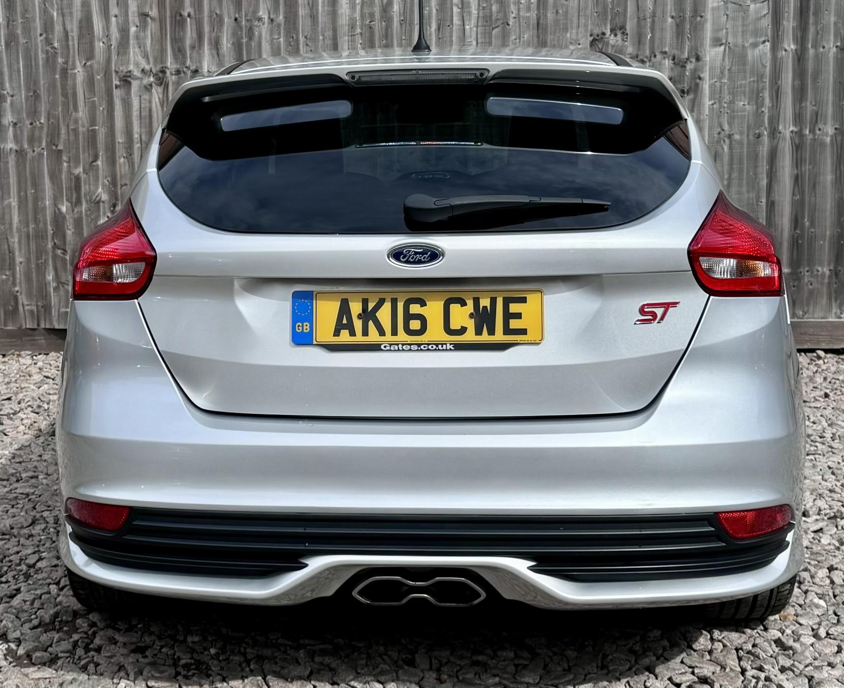 Ford Focus 2.0 TDCi ST-2 Hatchback 5dr Diesel Manual Euro 6 (s/s) (185 ps)