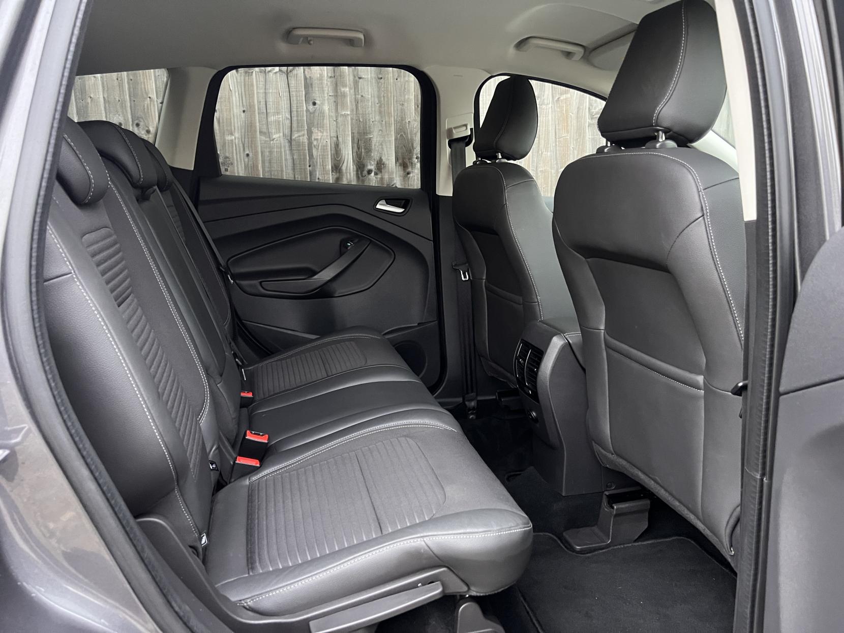 Ford Kuga 2.0 TDCi Titanium SUV 5dr Diesel Manual AWD Euro 6 (s/s) (180 ps)