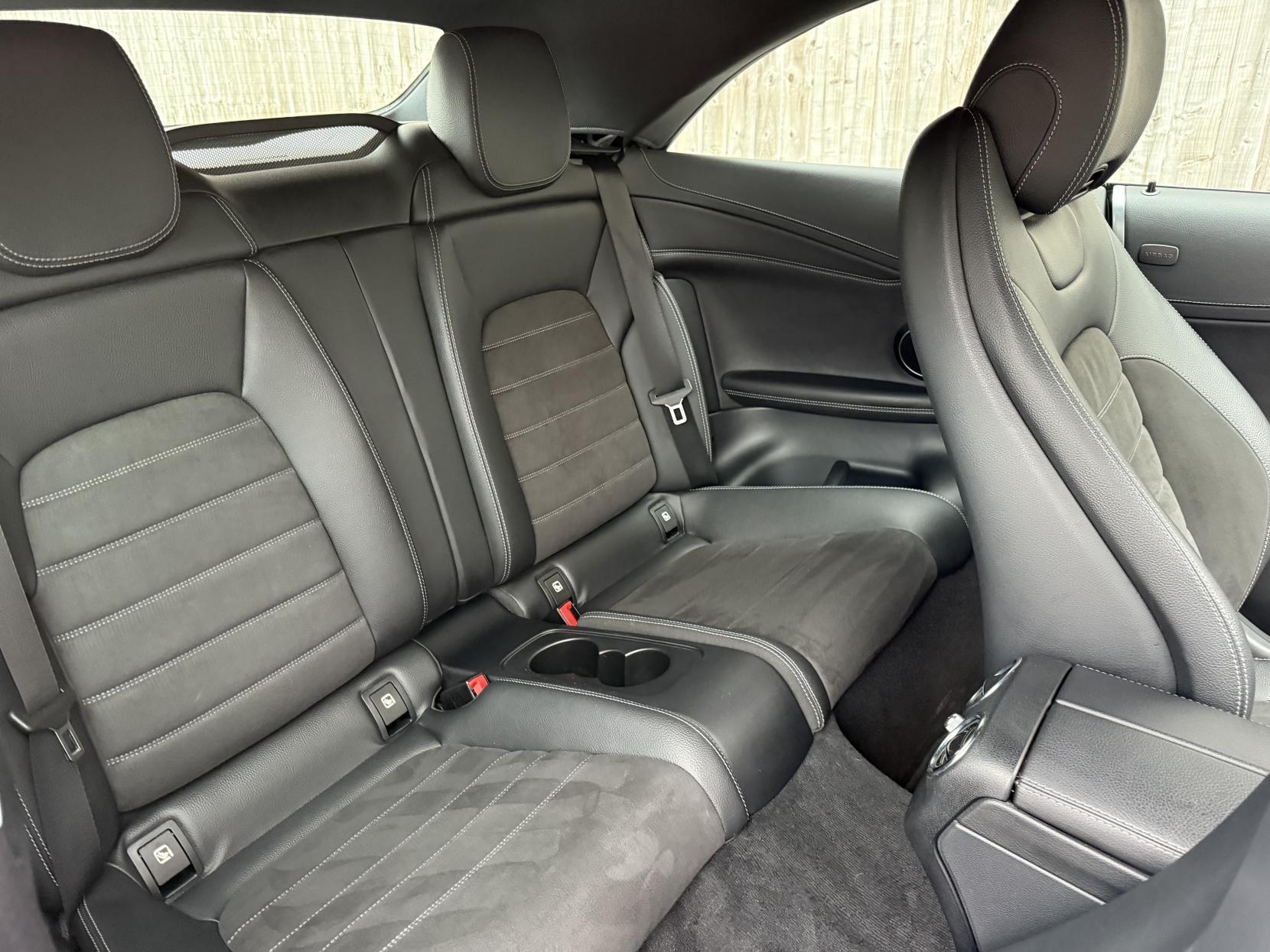 Mercedes-Benz C Class 1.5 C200 MHEV AMG Line (Premium) Cabriolet 2dr Petrol G-Tronic+ Euro 6 (s/s) (198 ps)