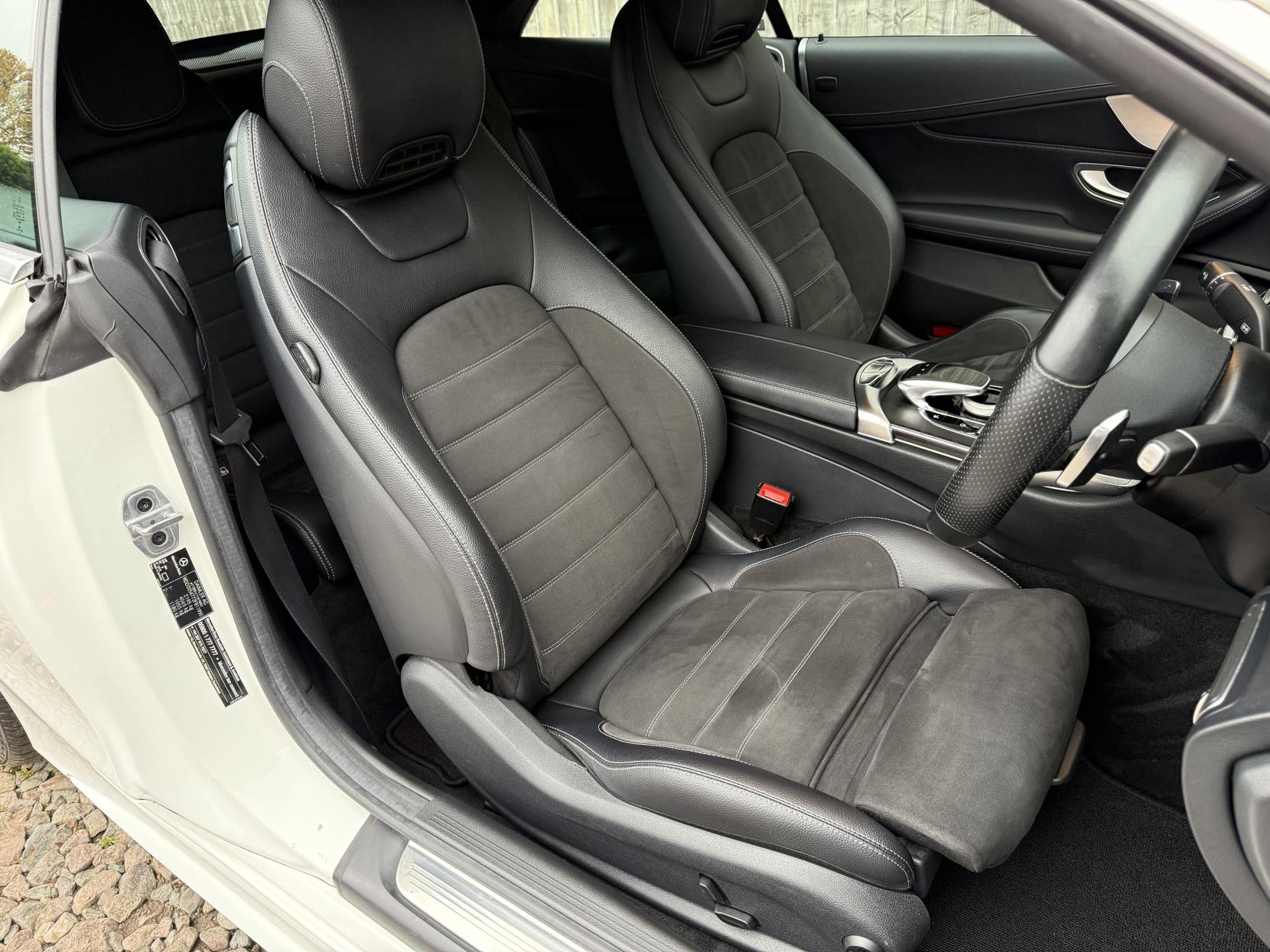 Mercedes-Benz C Class 1.5 C200 MHEV AMG Line (Premium) Cabriolet 2dr Petrol G-Tronic+ Euro 6 (s/s) (198 ps)