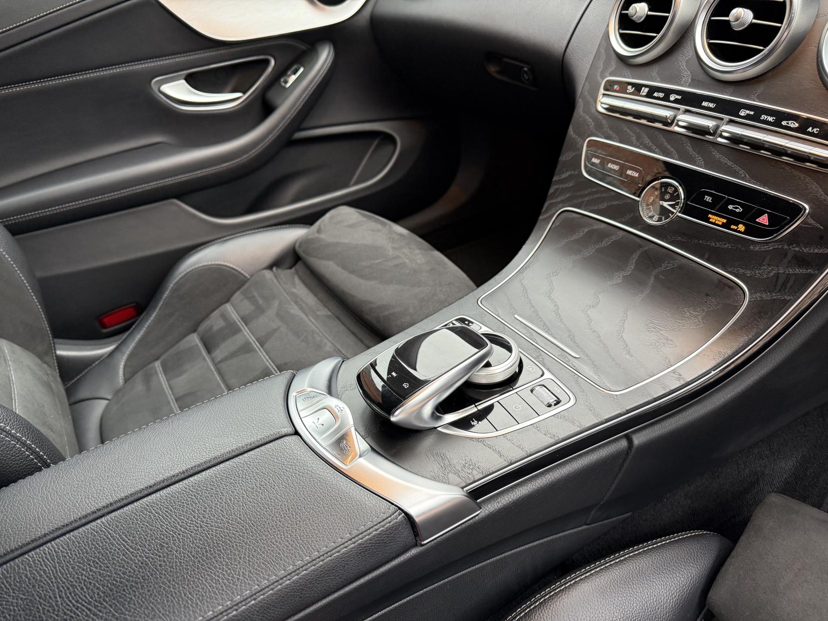 Mercedes-Benz C Class 1.5 C200 MHEV AMG Line (Premium) Cabriolet 2dr Petrol G-Tronic+ Euro 6 (s/s) (198 ps)