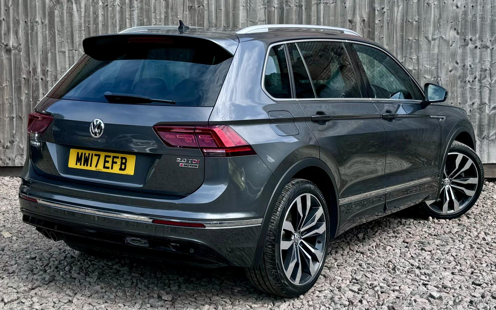 Volkswagen Tiguan 2.0 TDI BlueMotion Tech R-Line SUV 5dr Diesel DSG 4Motion Euro 6 (s/s) (190 ps)