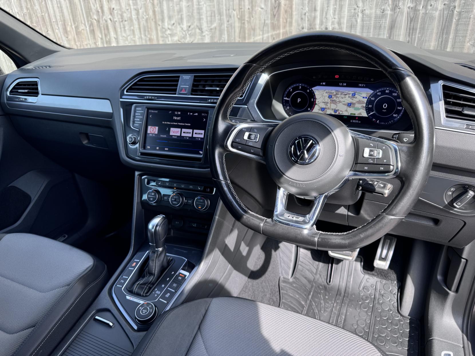 Volkswagen Tiguan 2.0 TDI BlueMotion Tech R-Line SUV 5dr Diesel DSG 4Motion Euro 6 (s/s) (190 ps)