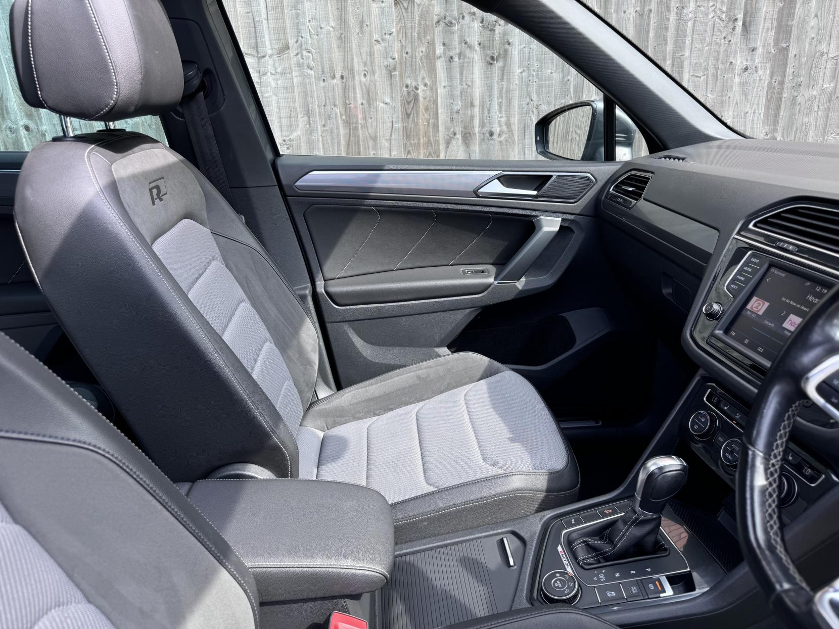 Volkswagen Tiguan 2.0 TDI BlueMotion Tech R-Line SUV 5dr Diesel DSG 4Motion Euro 6 (s/s) (190 ps)