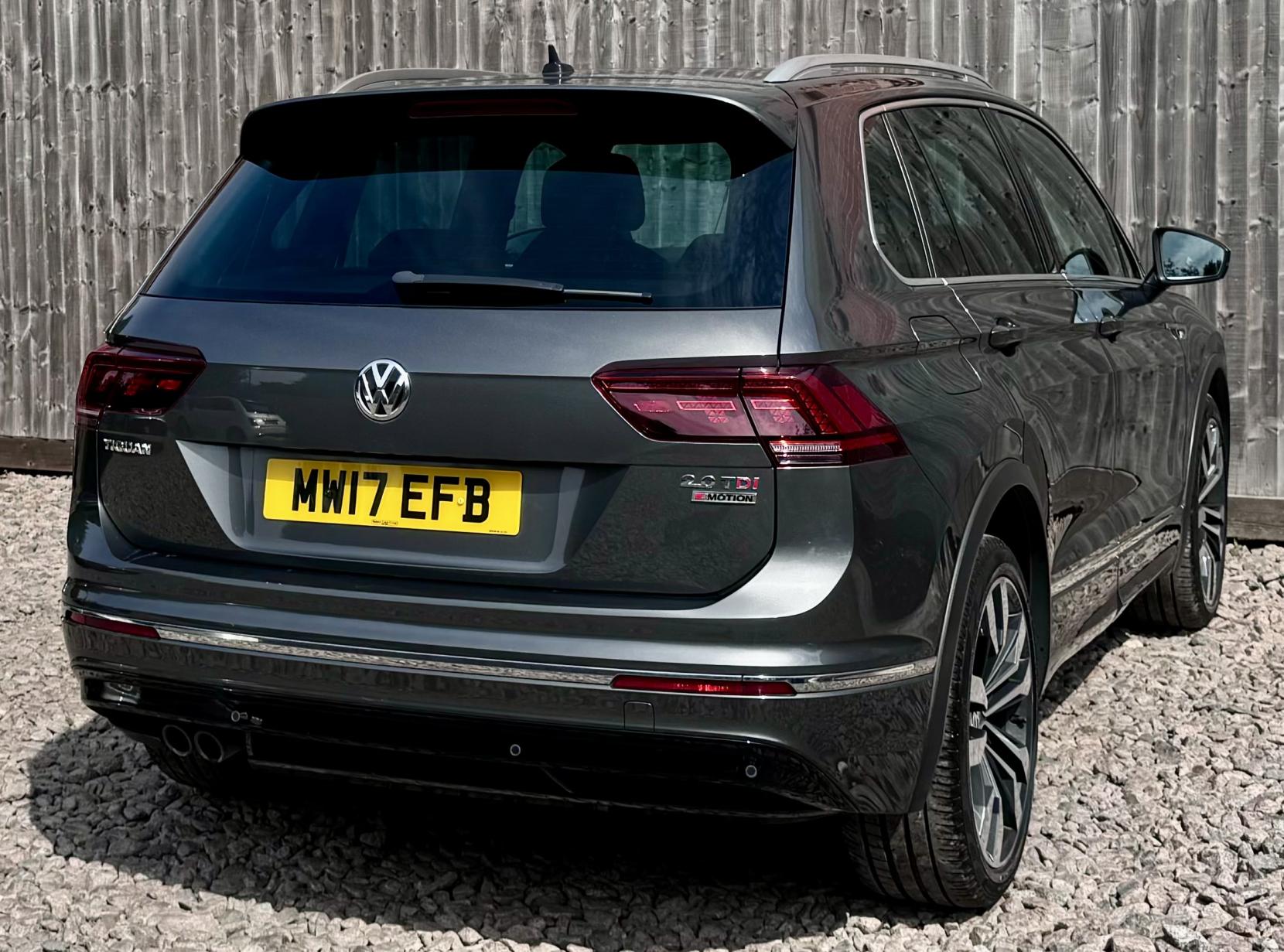 Volkswagen Tiguan 2.0 TDI BlueMotion Tech R-Line SUV 5dr Diesel DSG 4Motion Euro 6 (s/s) (190 ps)