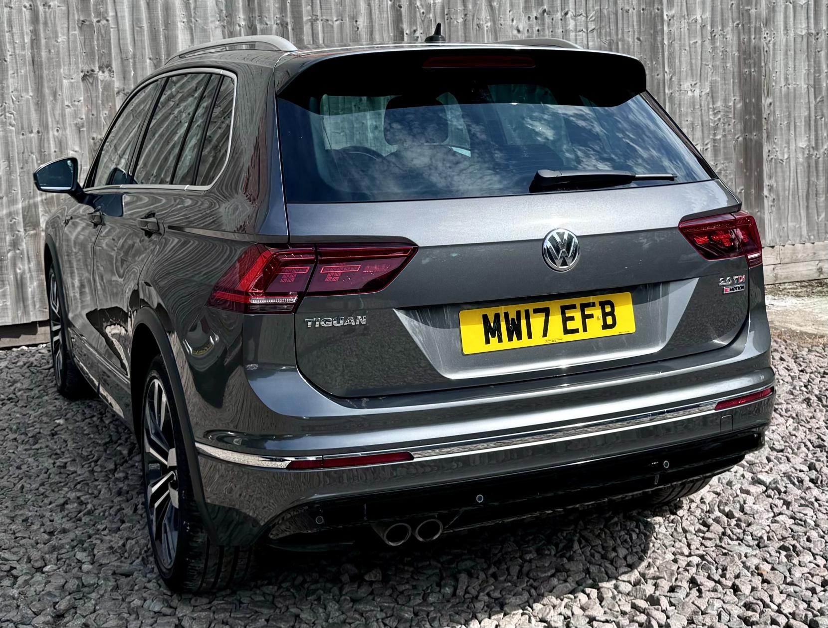 Volkswagen Tiguan 2.0 TDI BlueMotion Tech R-Line SUV 5dr Diesel DSG 4Motion Euro 6 (s/s) (190 ps)