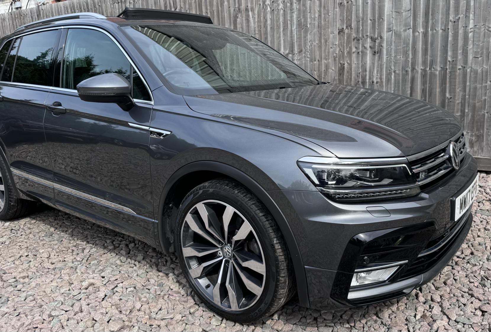 Volkswagen Tiguan 2.0 TDI BlueMotion Tech R-Line SUV 5dr Diesel DSG 4Motion Euro 6 (s/s) (190 ps)
