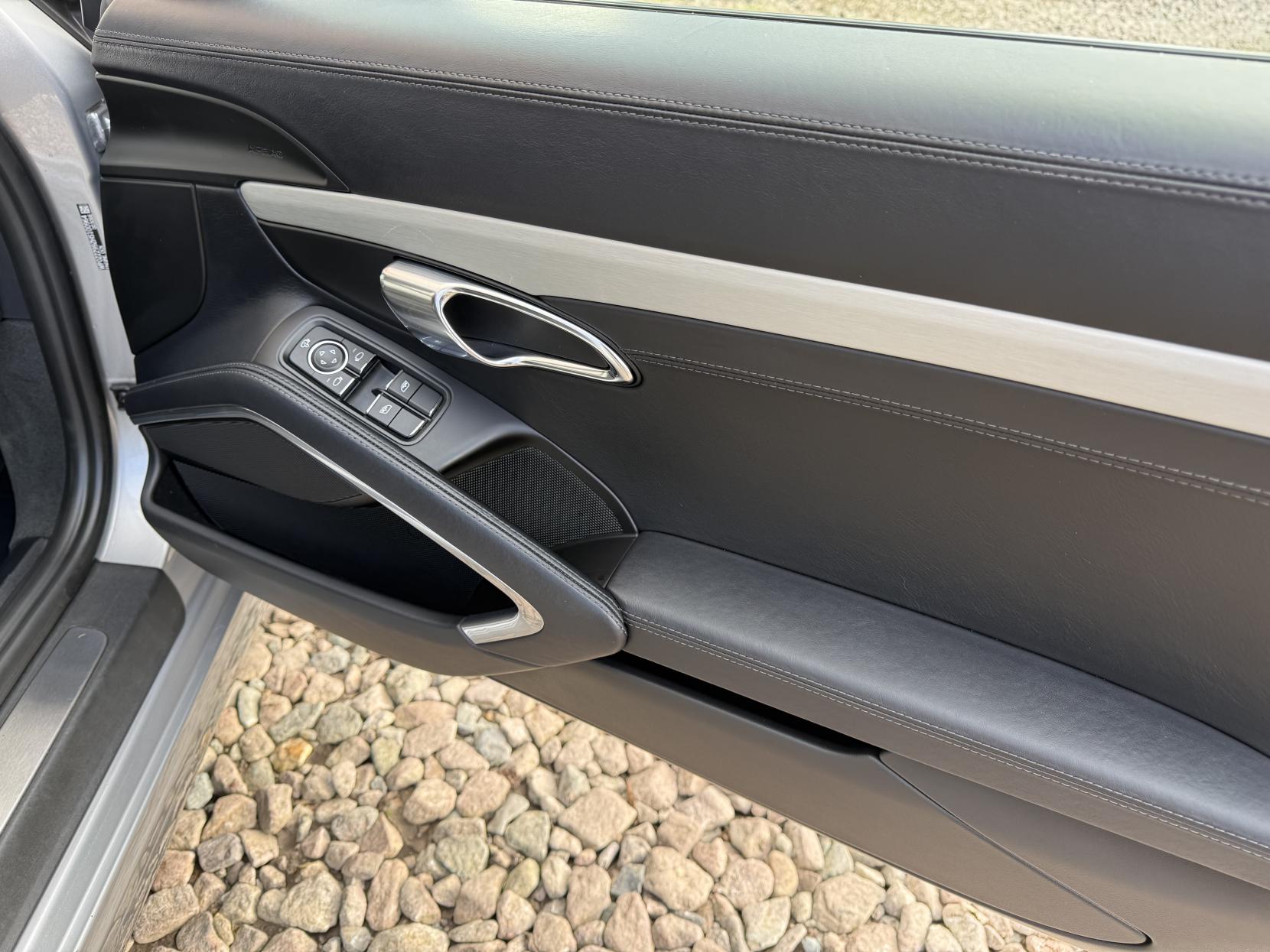 Porsche 911 3.0T 991 Carrera Coupe 2dr Petrol PDK Euro 6 (s/s) (370 ps)