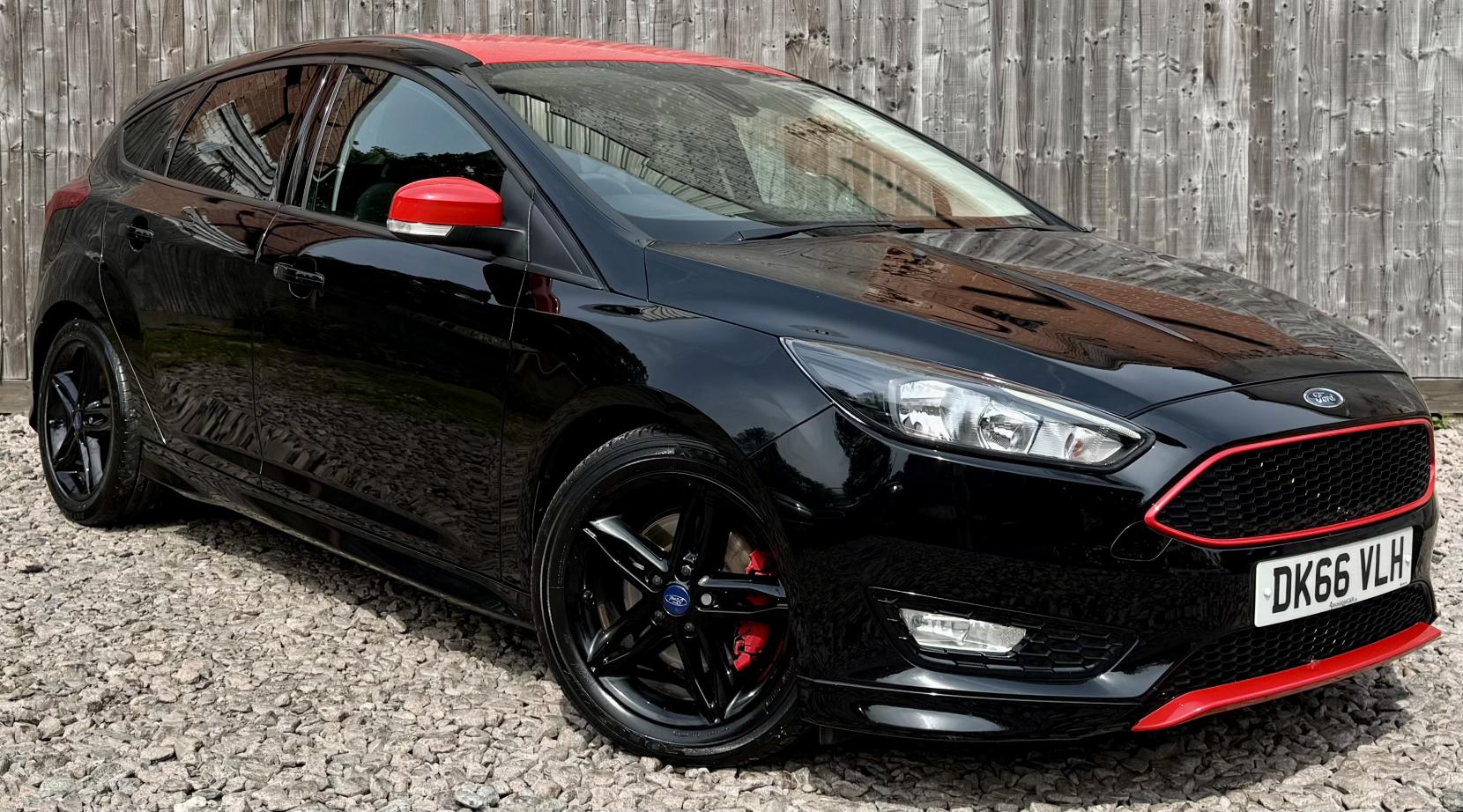 Ford Focus 2.0 TDCi Zetec S Black Edition Hatchback 5dr Diesel Manual Euro 6 (s/s) (150 ps)