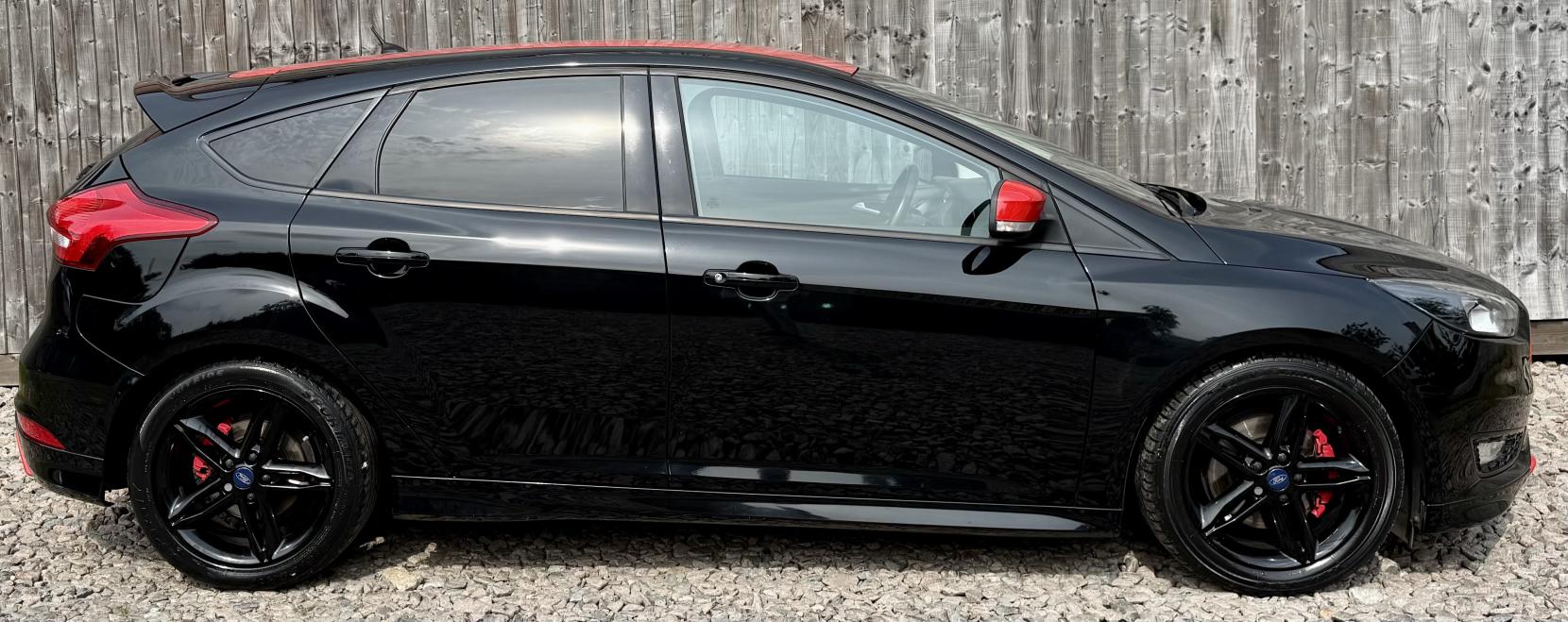Ford Focus 2.0 TDCi Zetec S Black Edition Hatchback 5dr Diesel Manual Euro 6 (s/s) (150 ps)