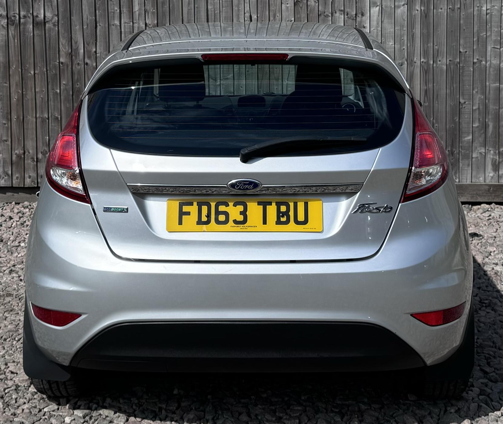 Ford Fiesta 1.0 Zetec Hatchback 5dr Petrol Manual Euro 5 (s/s) (80 ps)