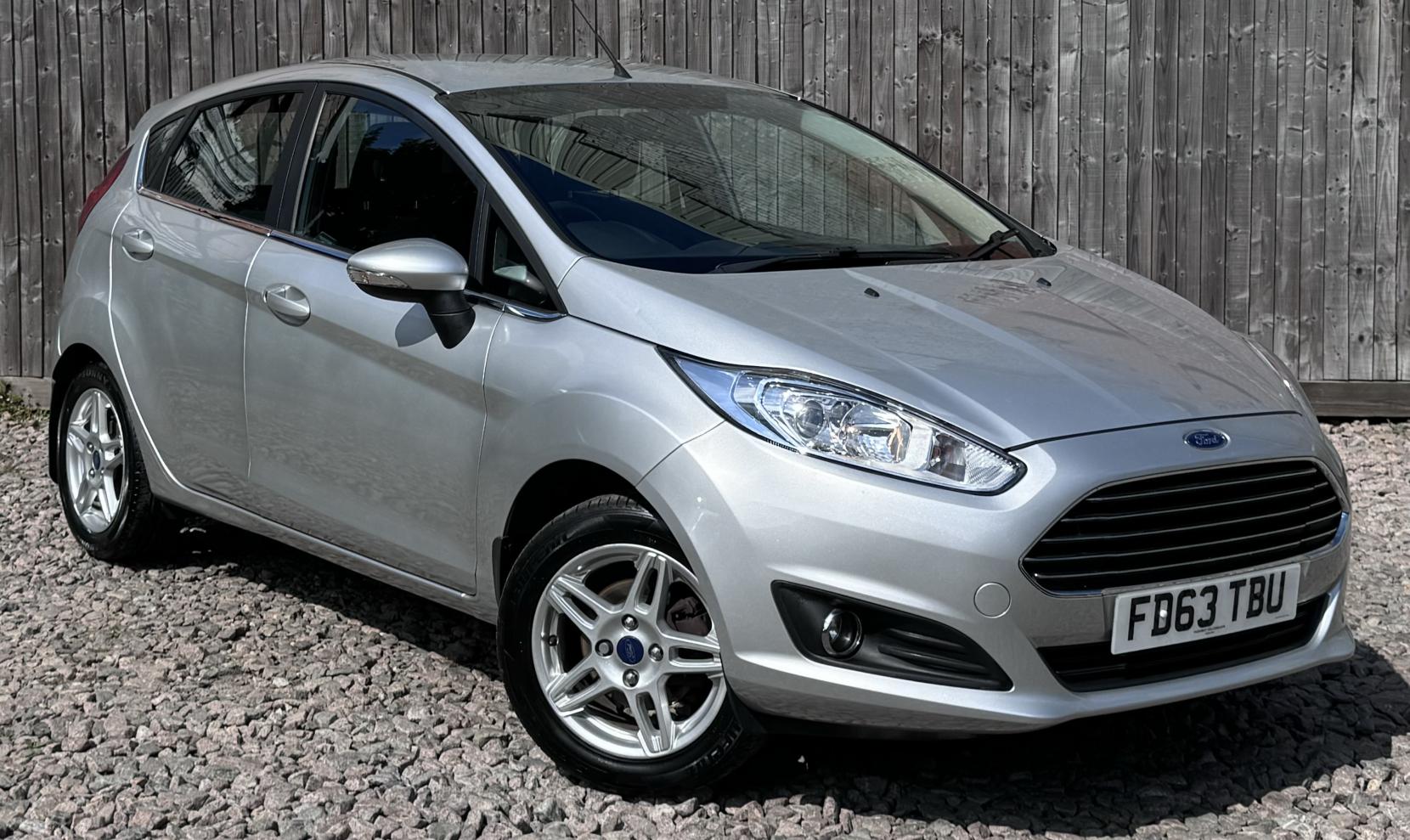 Ford Fiesta 1.0 Zetec Hatchback 5dr Petrol Manual Euro 5 (s/s) (80 ps)