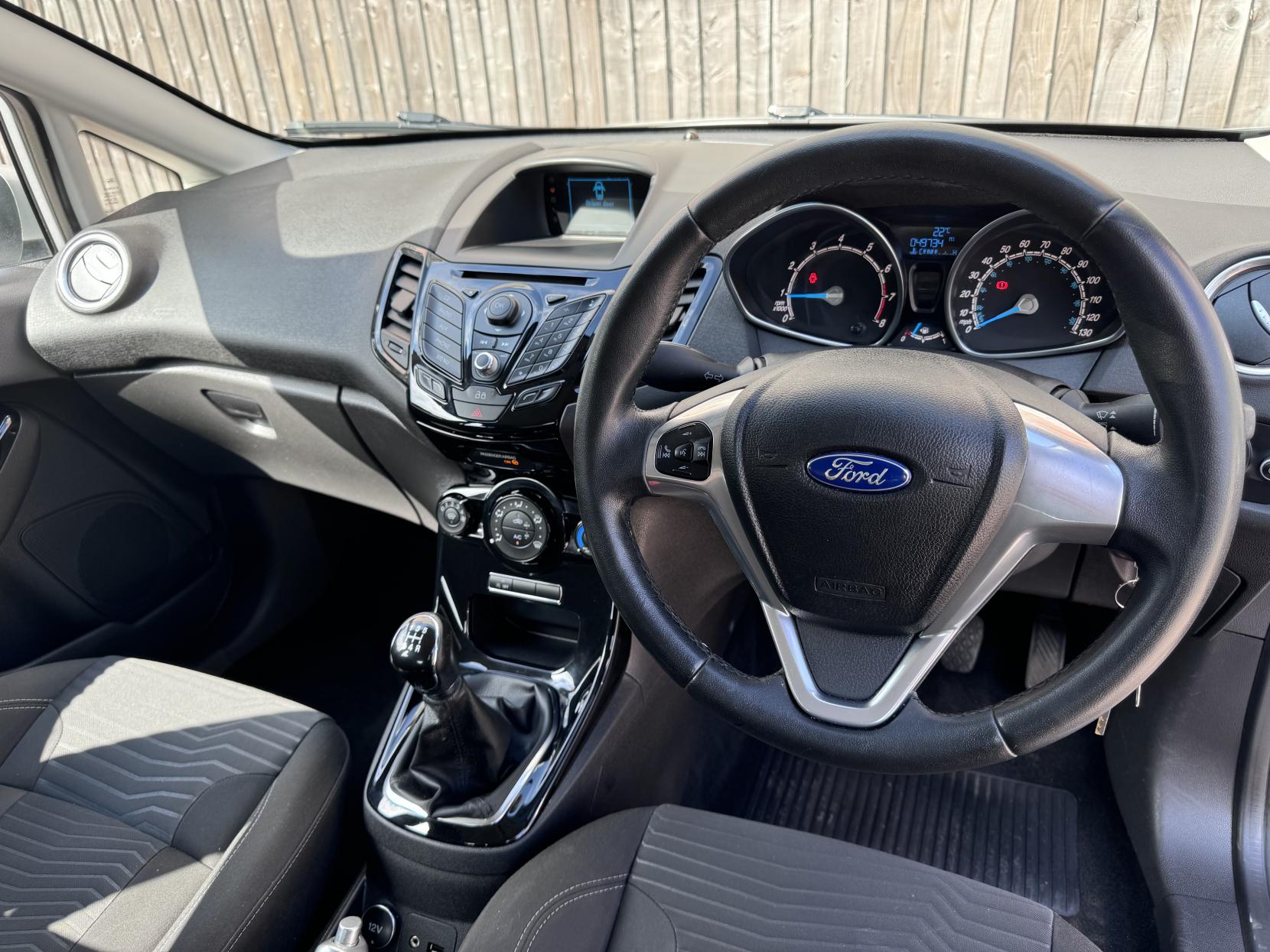 Ford Fiesta 1.0 Zetec Hatchback 5dr Petrol Manual Euro 5 (s/s) (80 ps)