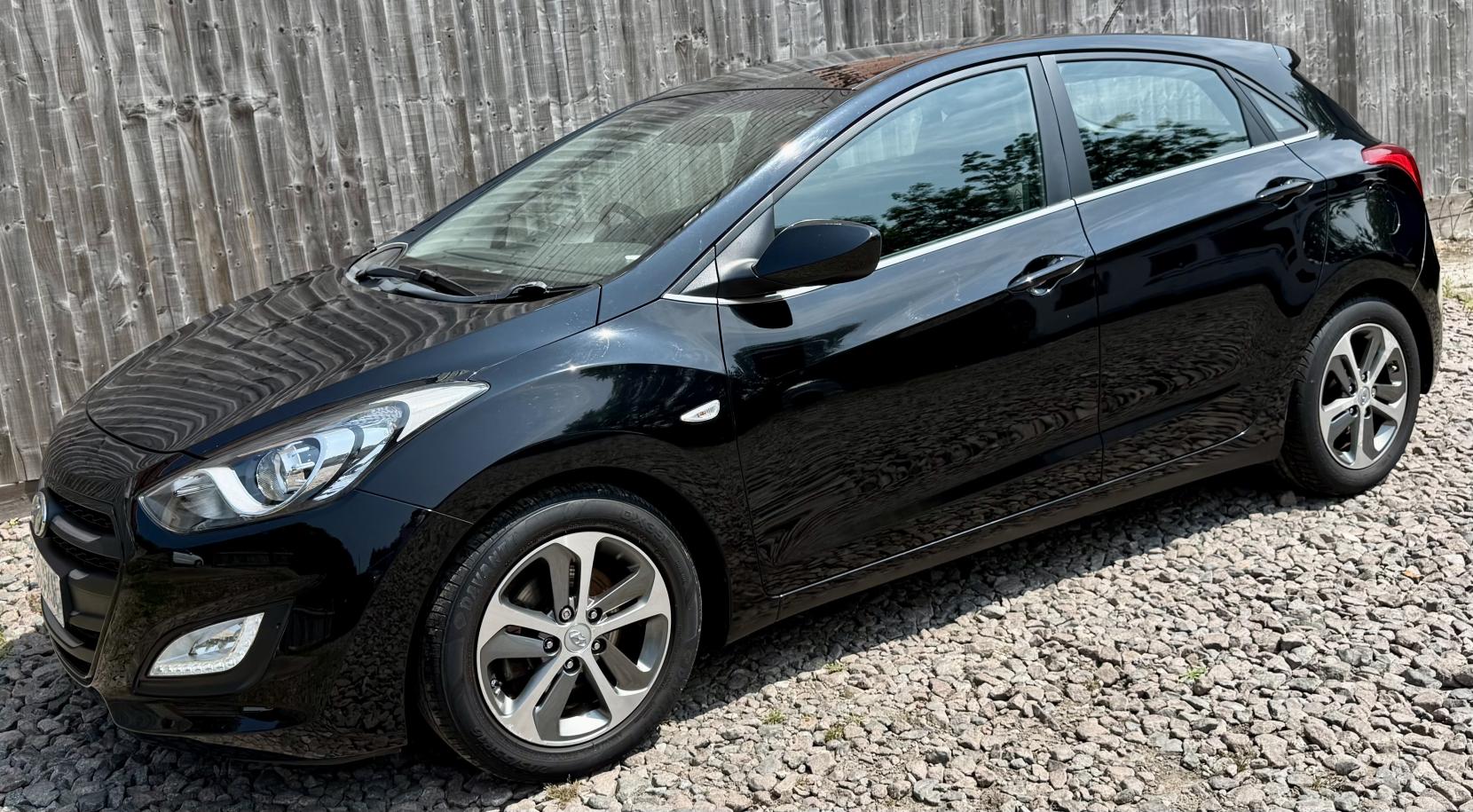 Hyundai i30 1.4 Blue Drive SE Hatchback 5dr Petrol Manual Euro 6 (s/s) (100 ps)