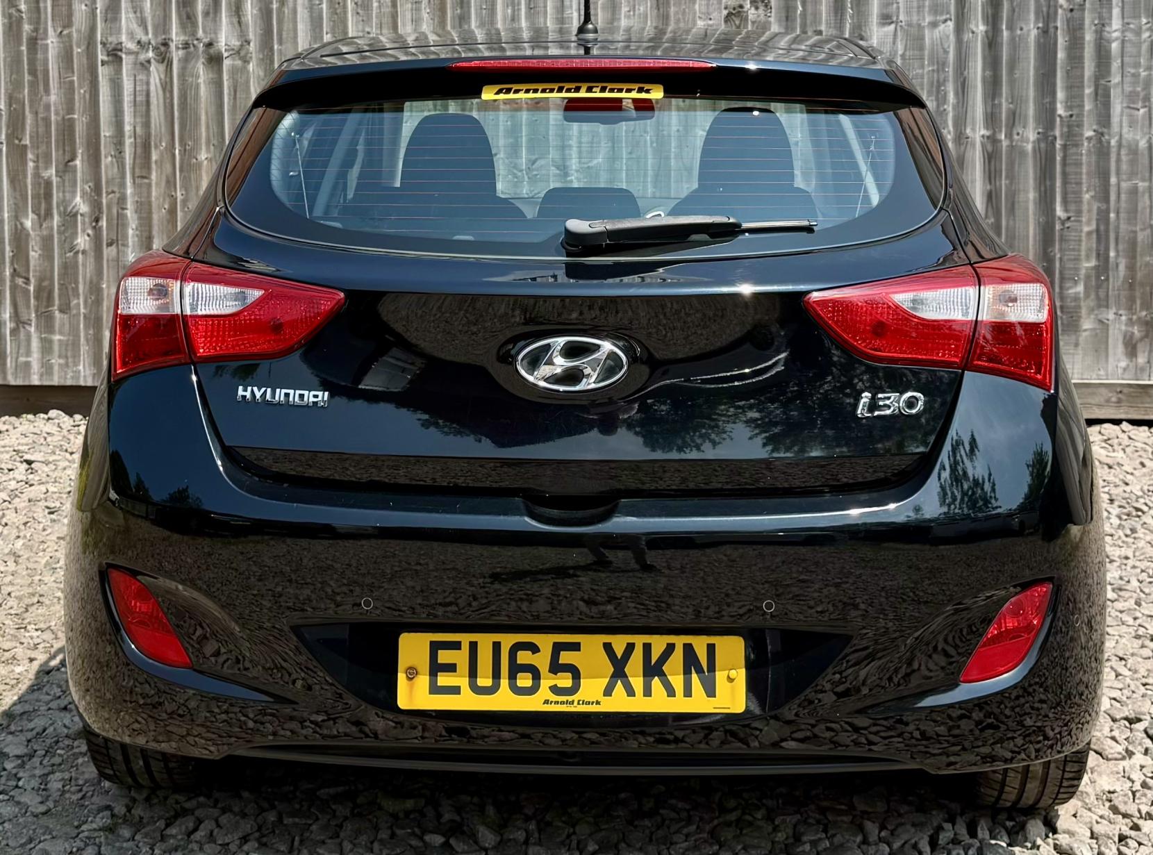 Hyundai i30 1.4 Blue Drive SE Hatchback 5dr Petrol Manual Euro 6 (s/s) (100 ps)