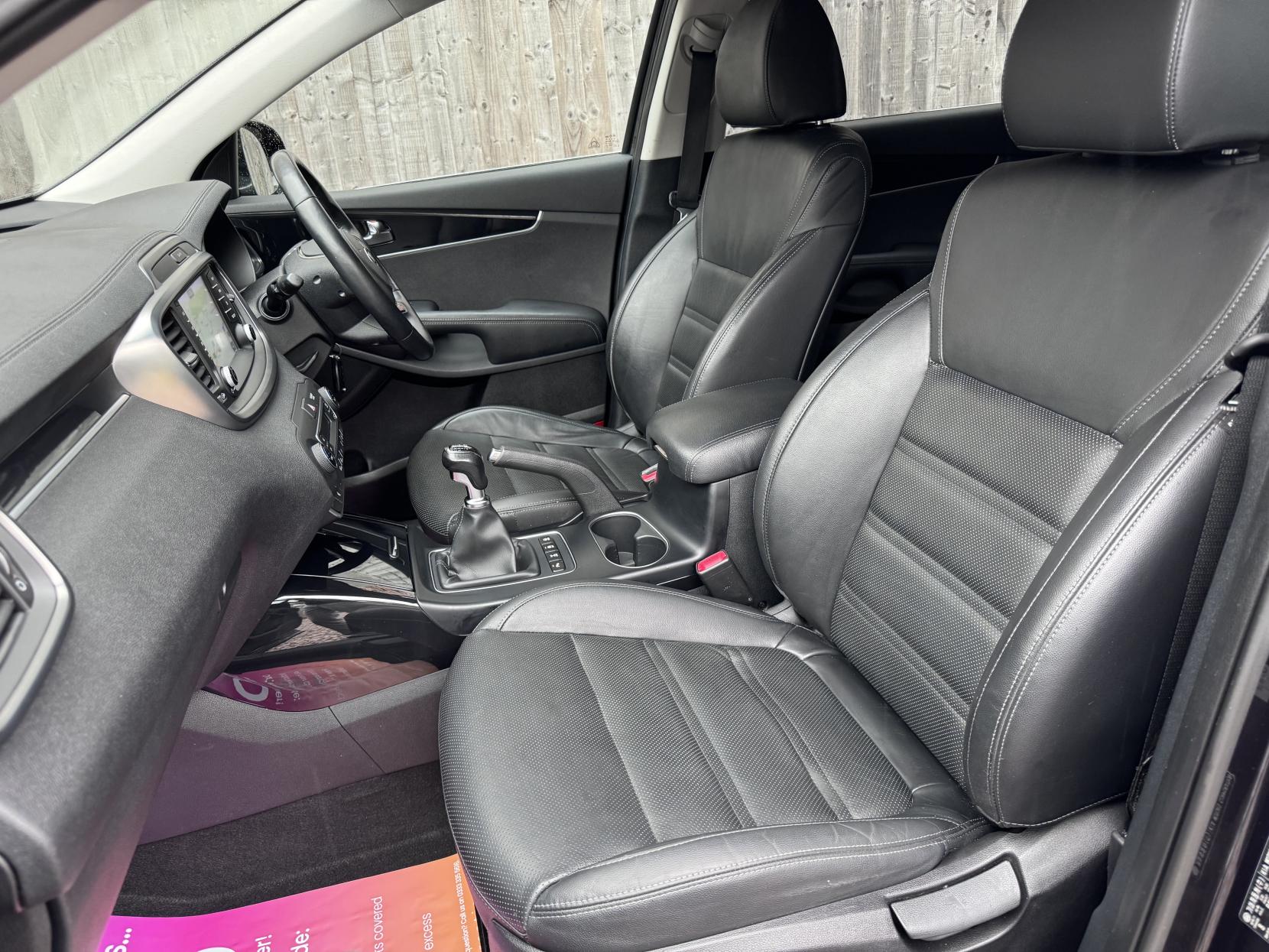 Kia Sorento 2.2 CRDi KX-2 SUV 5dr Diesel Manual AWD Euro 6 (s/s) (197 bhp)