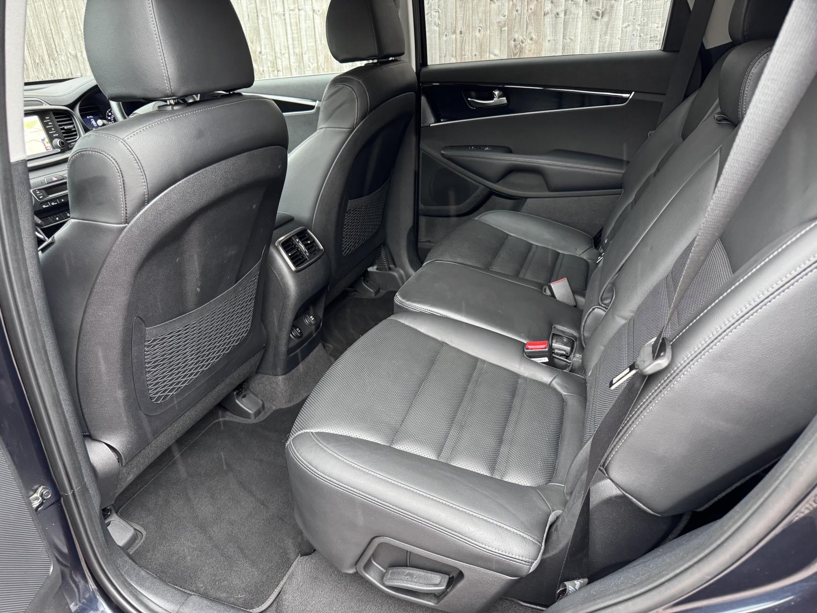 Kia Sorento 2.2 CRDi KX-2 SUV 5dr Diesel Manual AWD Euro 6 (s/s) (197 bhp)