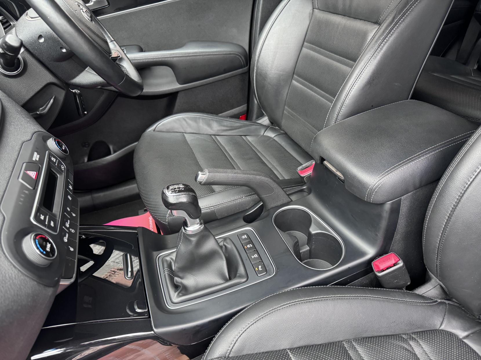 Kia Sorento 2.2 CRDi KX-2 SUV 5dr Diesel Manual AWD Euro 6 (s/s) (197 bhp)