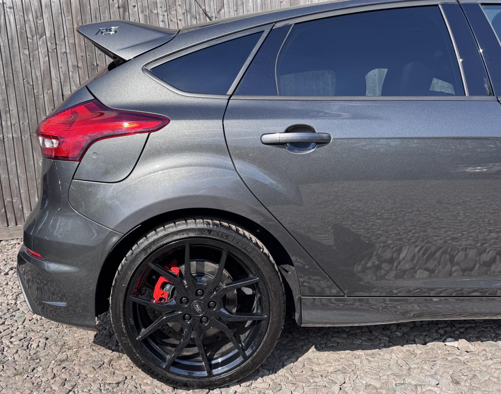 Ford Focus 2.3T EcoBoost RS Hatchback 5dr Petrol Manual AWD Euro 6 (s/s) (350 ps)