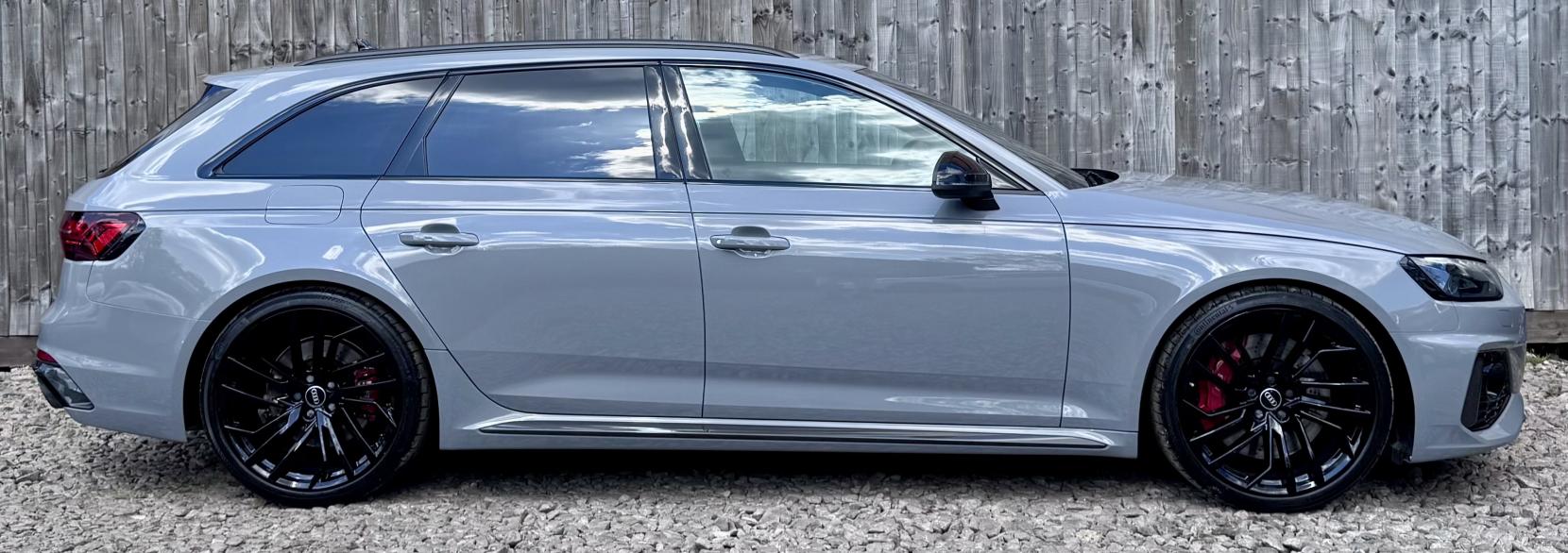 Audi RS4 Avant 2.9 TFSI V6 Carbon Black Estate 5dr Petrol Tiptronic quattro Euro 6 (s/s) (450 ps)