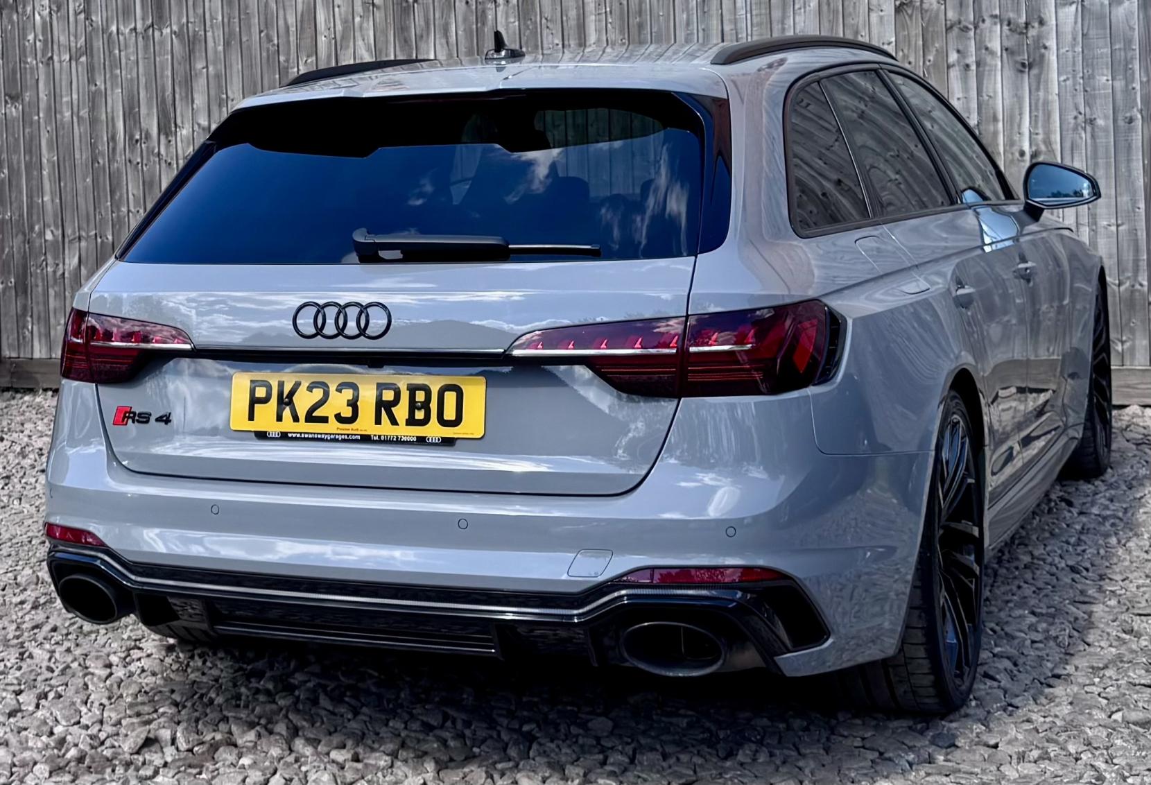 Audi RS4 Avant 2.9 TFSI V6 Carbon Black Estate 5dr Petrol Tiptronic quattro Euro 6 (s/s) (450 ps)