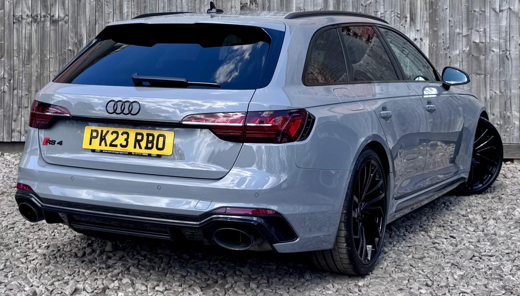 Audi RS4 Avant 2.9 TFSI V6 Carbon Black Estate 5dr Petrol Tiptronic quattro Euro 6 (s/s) (450 ps)