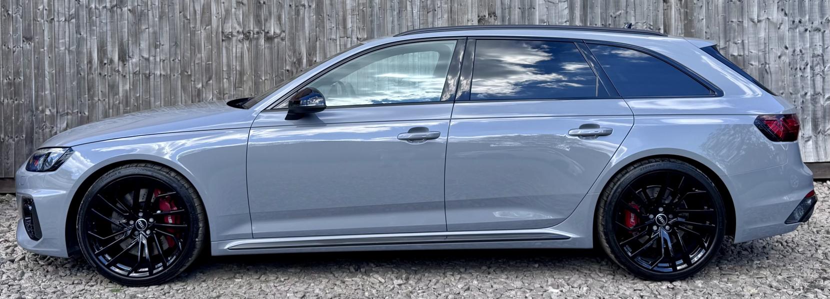 Audi RS4 Avant 2.9 TFSI V6 Carbon Black Estate 5dr Petrol Tiptronic quattro Euro 6 (s/s) (450 ps)