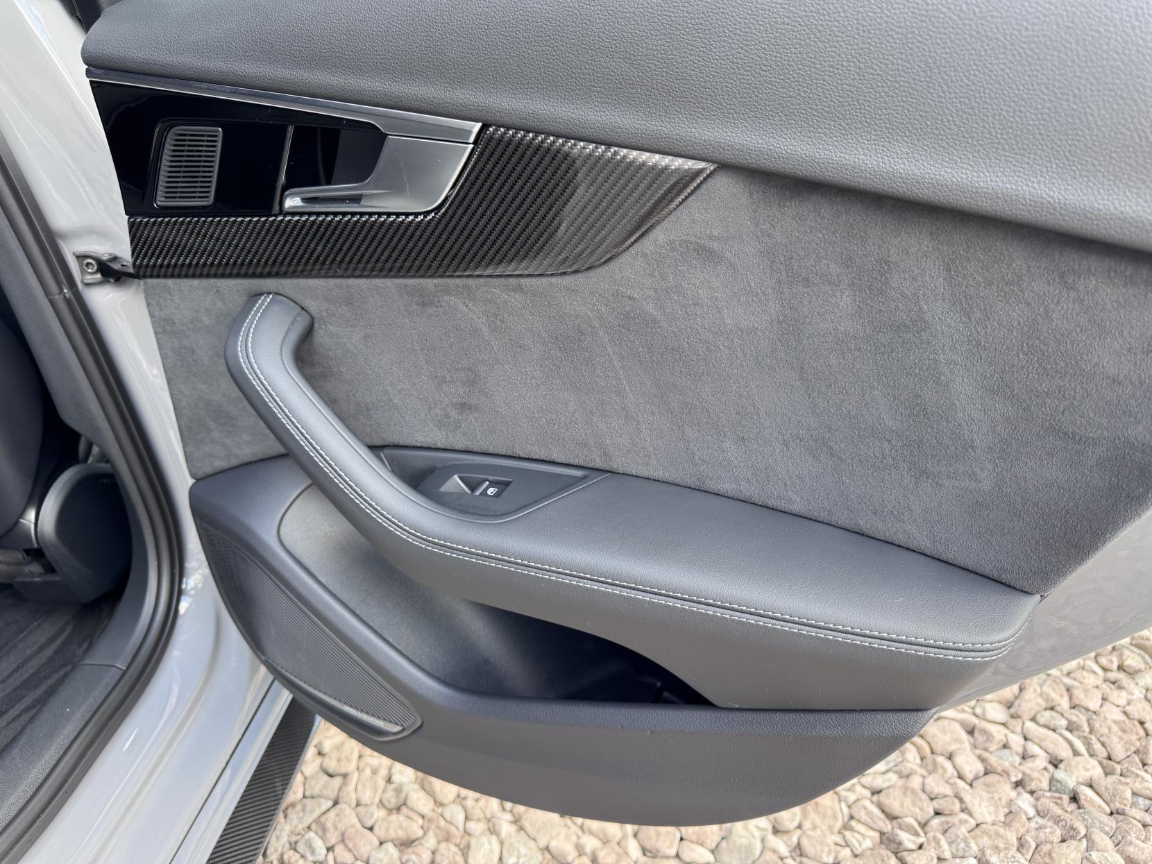 Audi RS4 Avant 2.9 TFSI V6 Carbon Black Estate 5dr Petrol Tiptronic quattro Euro 6 (s/s) (450 ps)