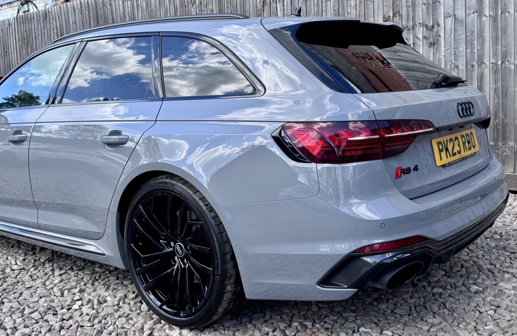 Audi RS4 Avant 2.9 TFSI V6 Carbon Black Estate 5dr Petrol Tiptronic quattro Euro 6 (s/s) (450 ps)
