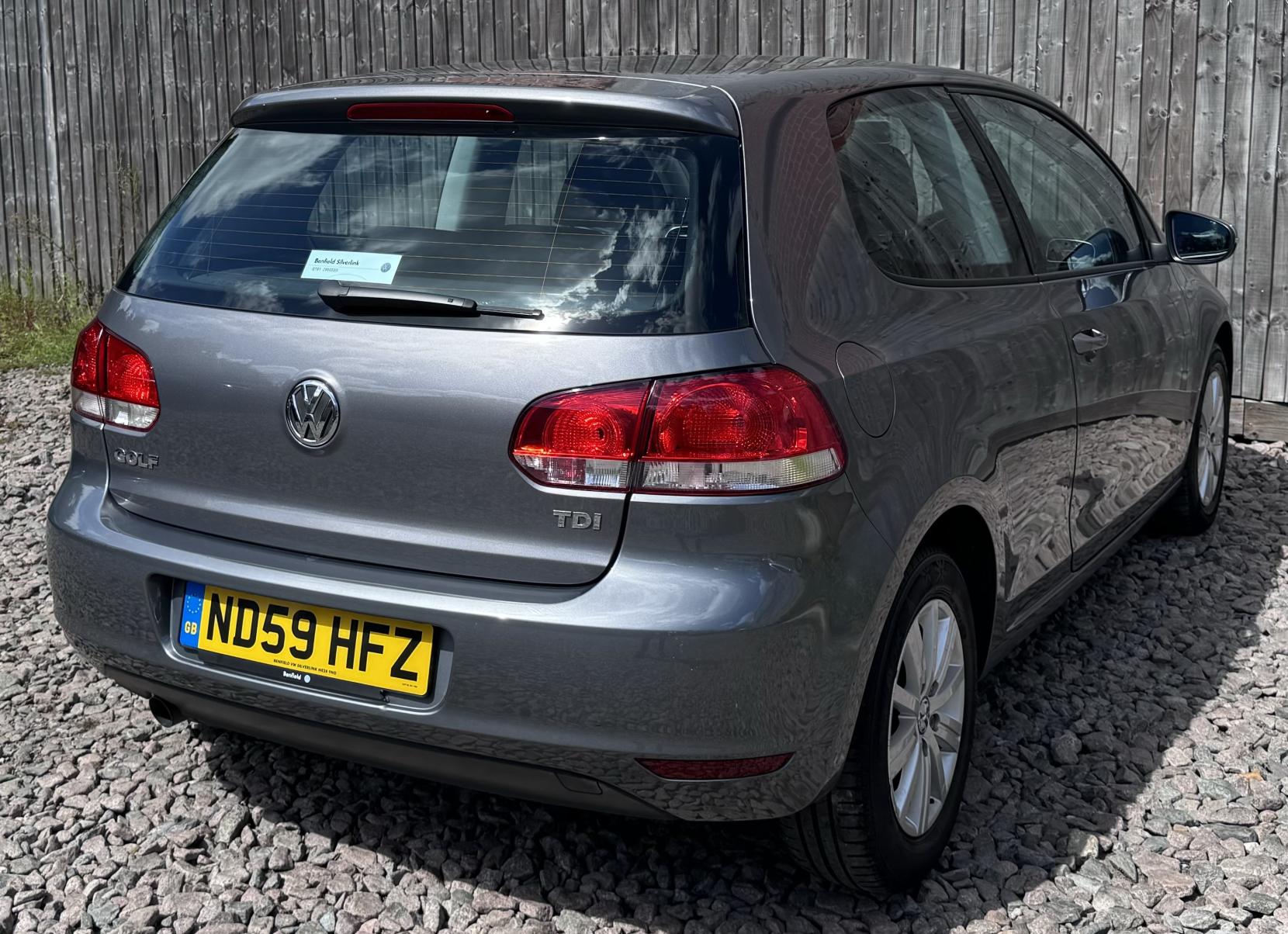 Volkswagen Golf 1.6 TDI S Hatchback 3dr Diesel Manual Euro 5 (105 ps)